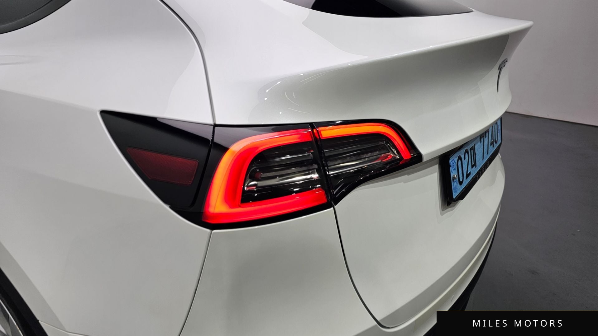 Tesla Model Y 2021 — миниатюра 9