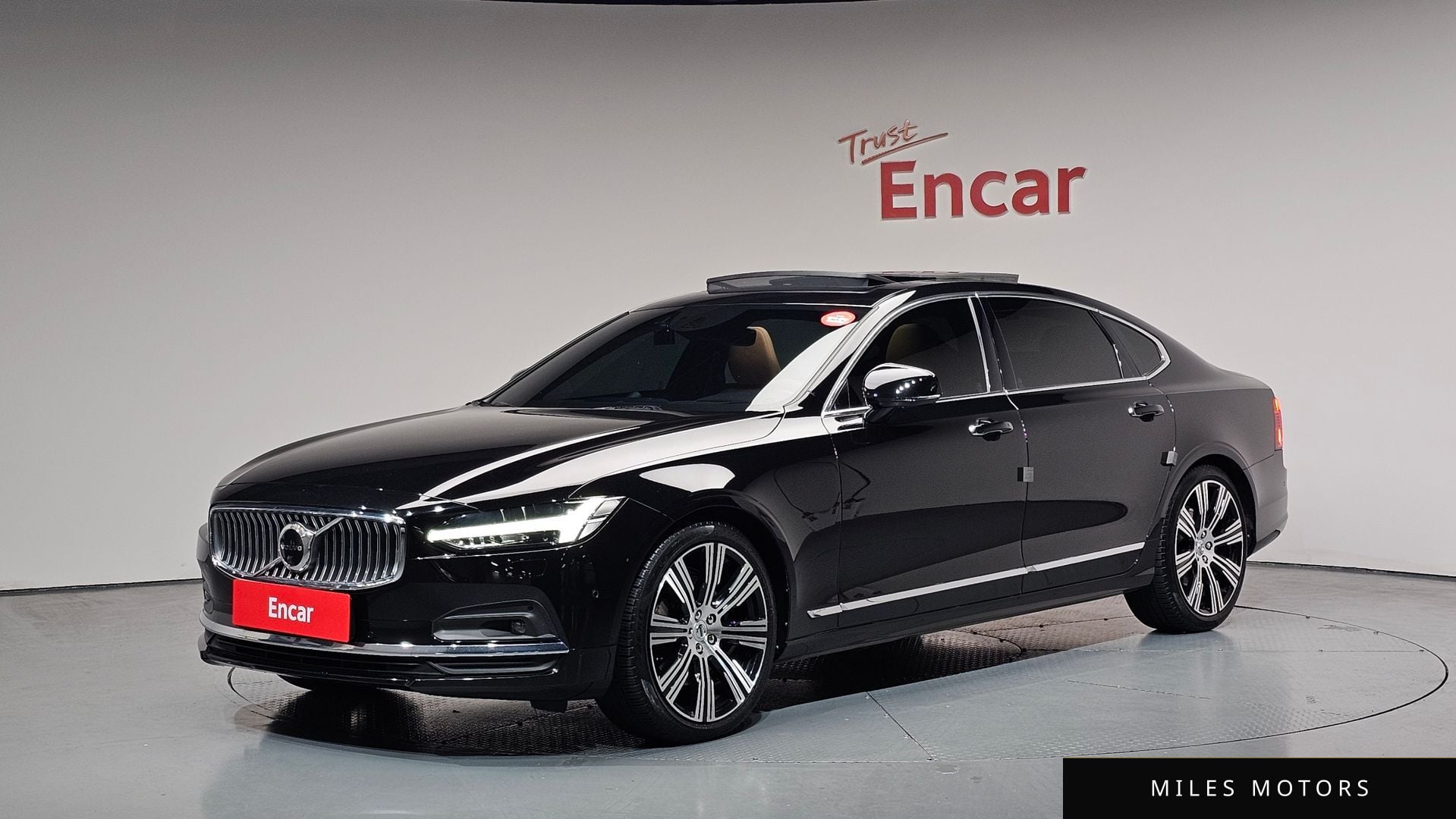 Volvo S90 2021 — фото 1 из 12