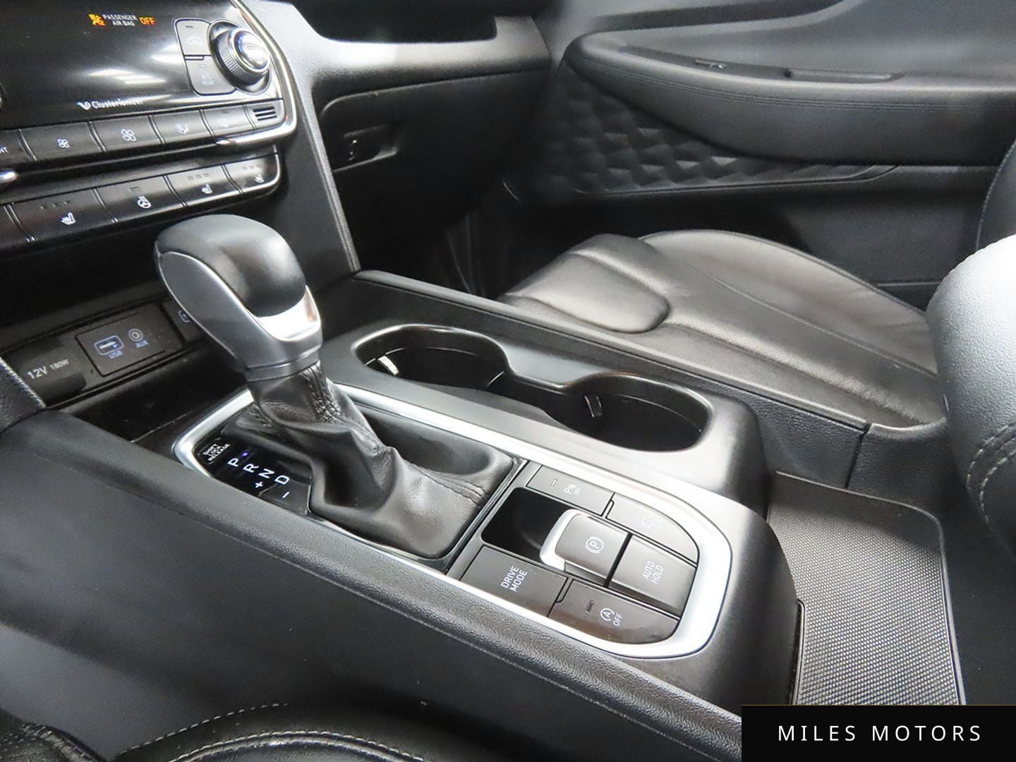 Hyundai Santafe 2019 — миниатюра 11