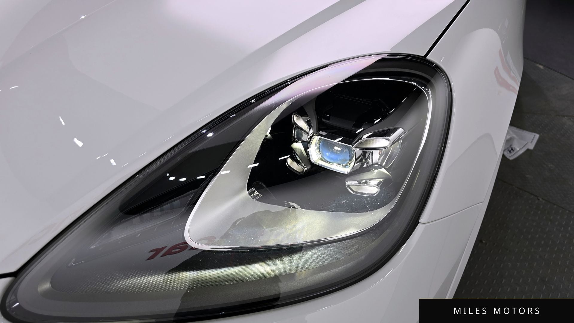 Porsche Cayenne 2023 — миниатюра 8