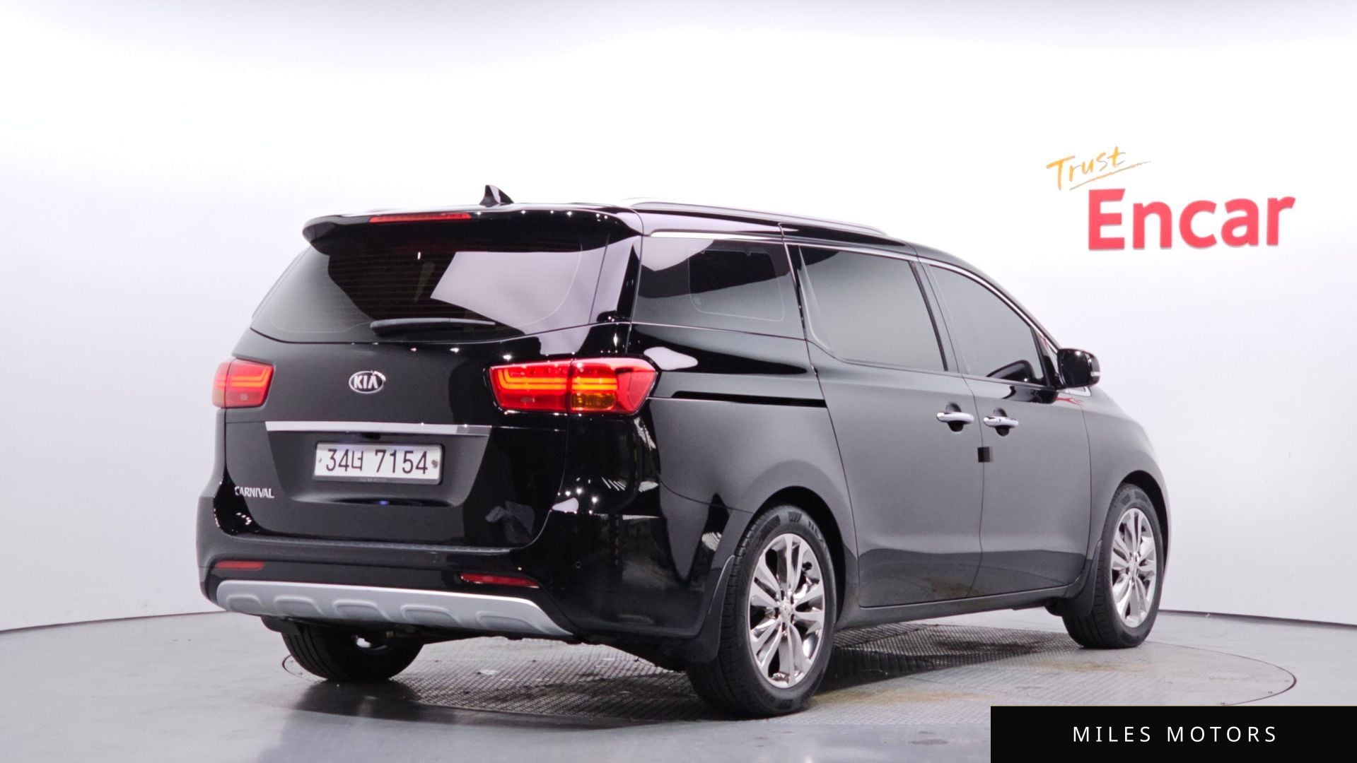 Kia Canival 2017 — миниатюра 2