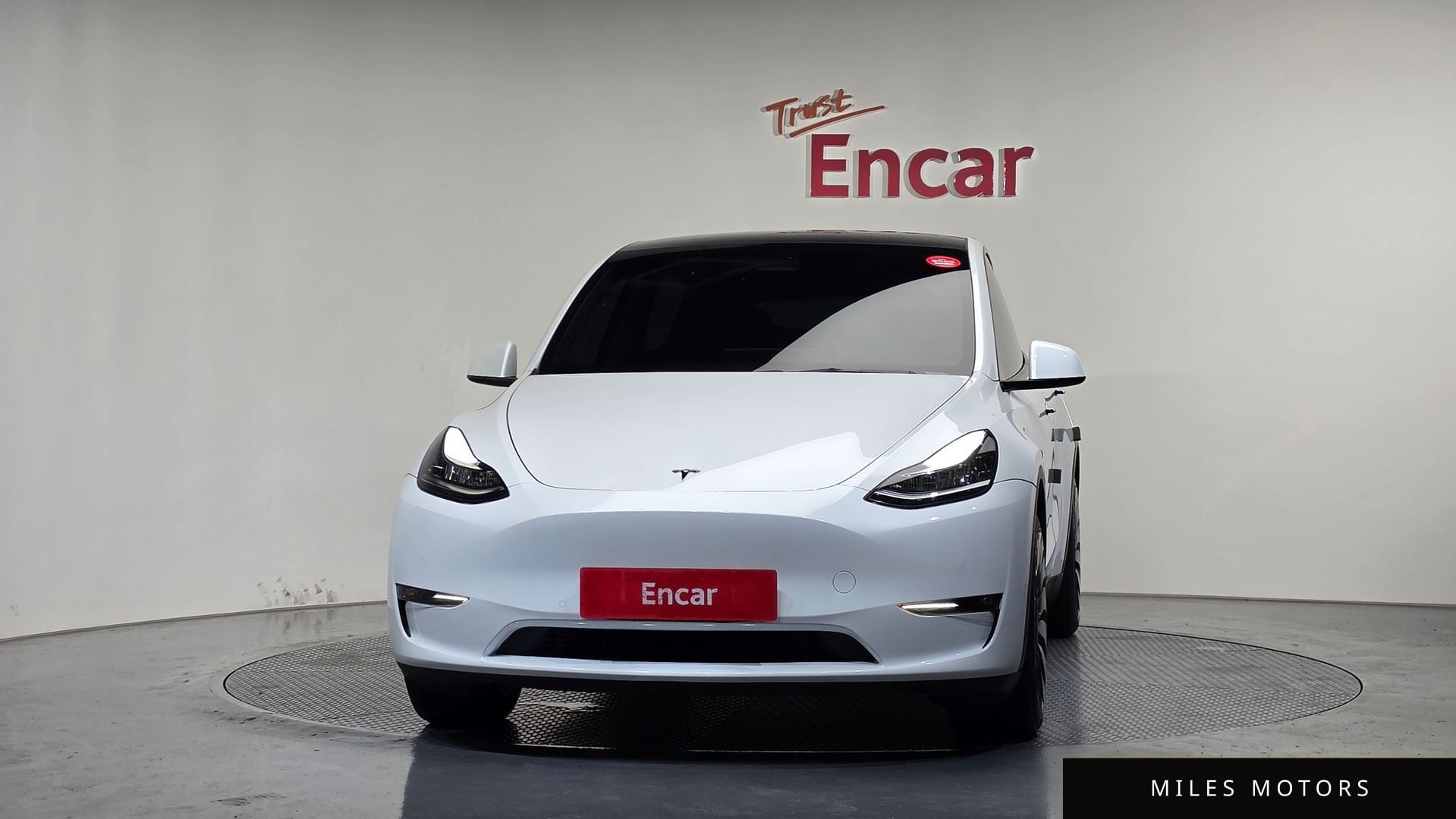 Tesla Model Y 2022 — миниатюра 3