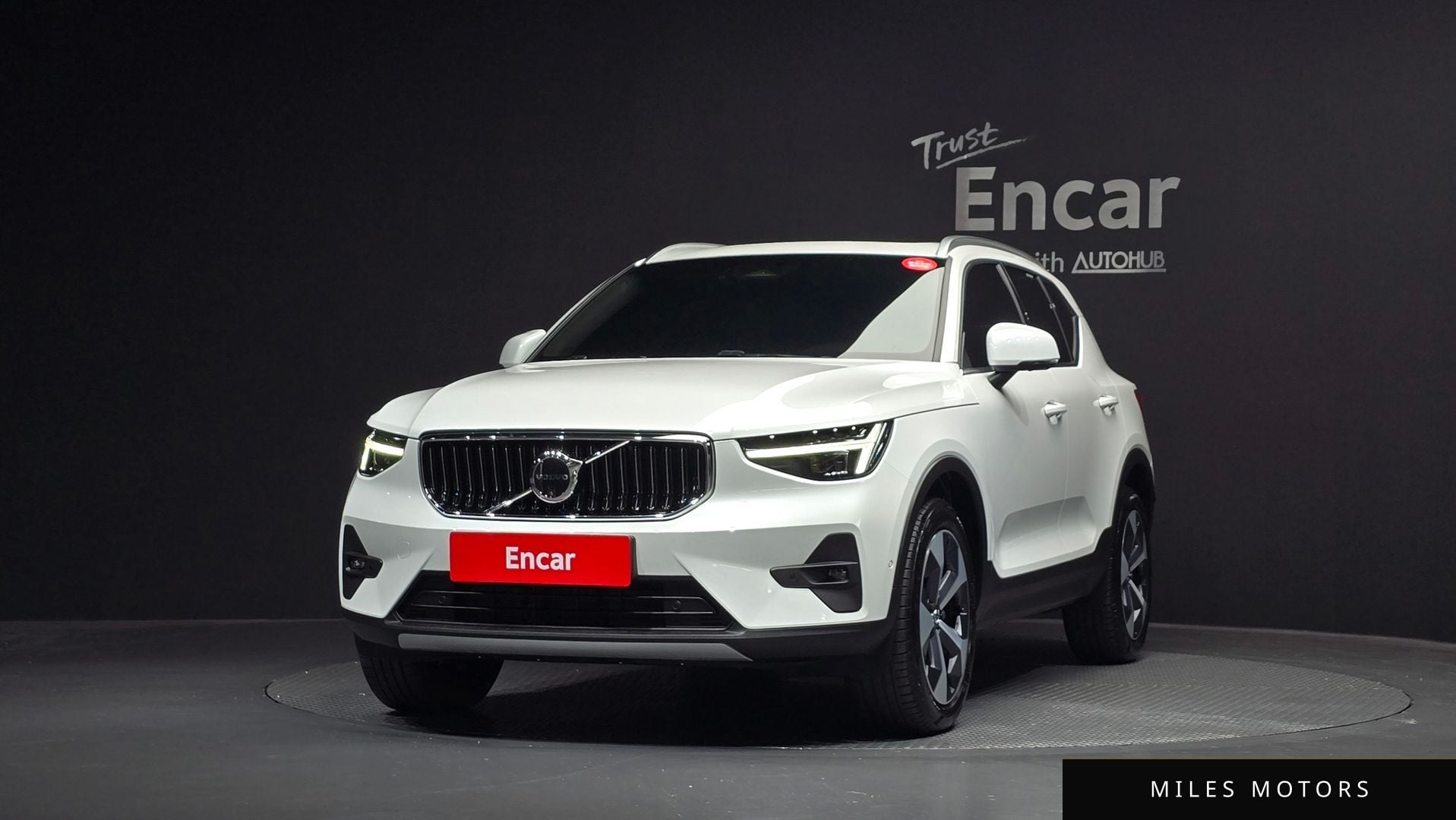 Volvo XC40 2025 — миниатюра 3