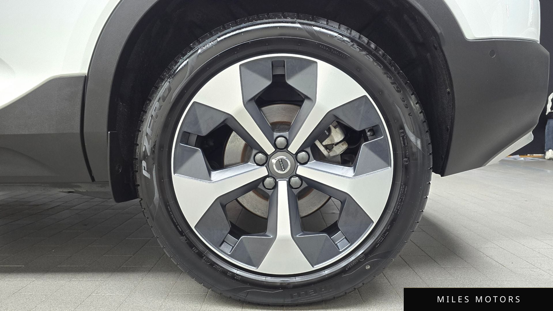 Volvo XC40 2025 — миниатюра 7