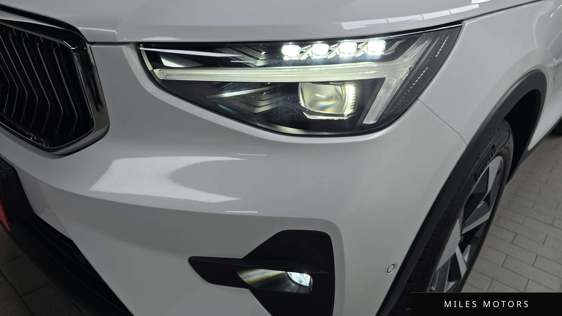 Volvo XC40 2025 — миниатюра 8