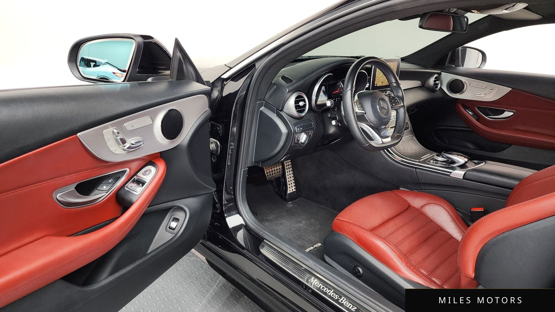 Mercedes-Benz C-Class W205 2017 — миниатюра 10
