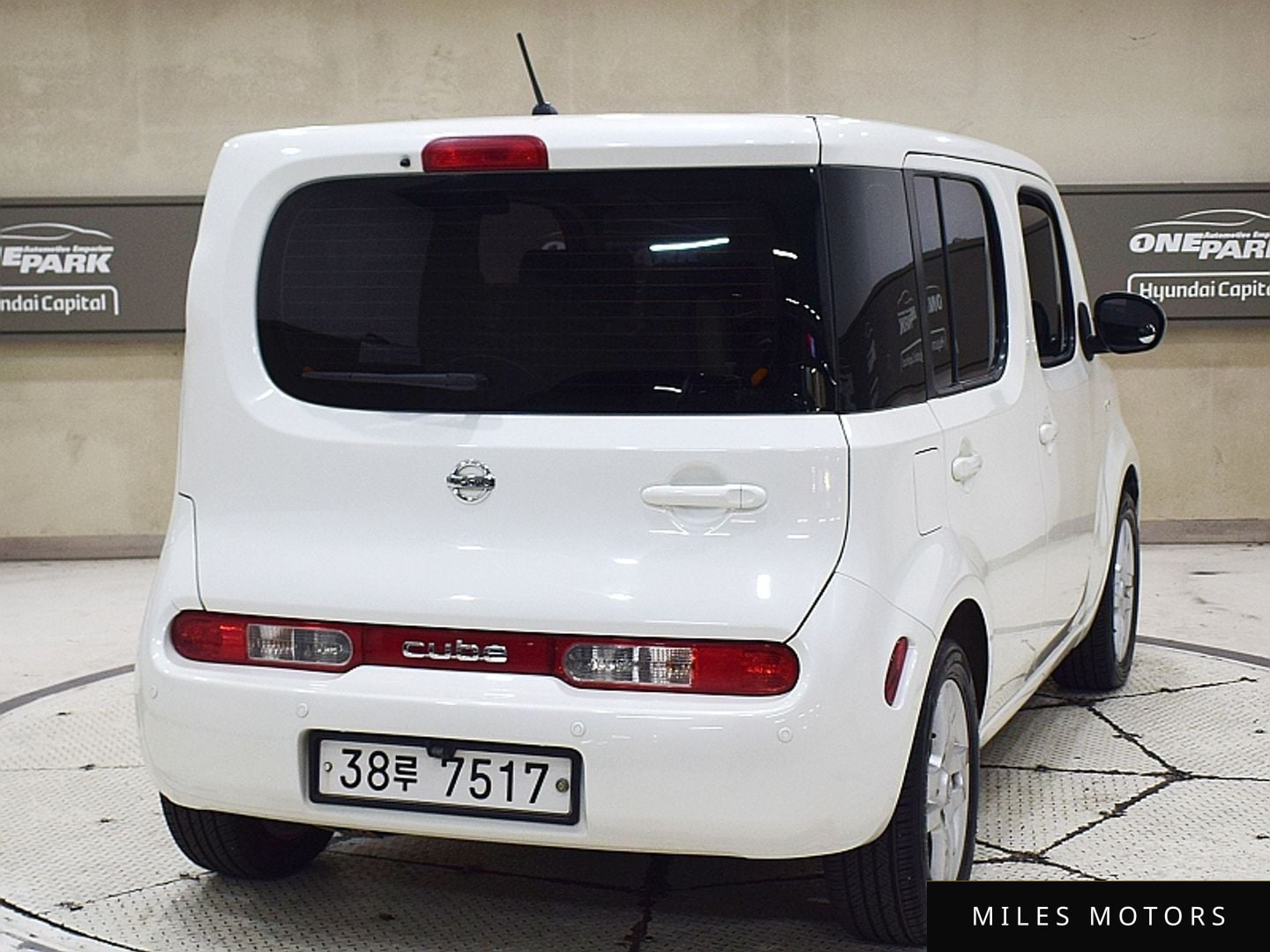 Nissan Cube 2012 — миниатюра 3