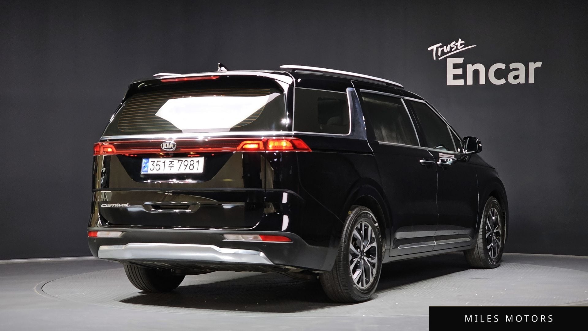 Kia Carnival 2021 — миниатюра 2