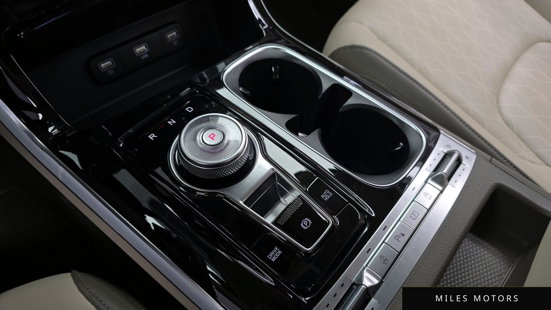 Kia Carnival 2021 — миниатюра 12