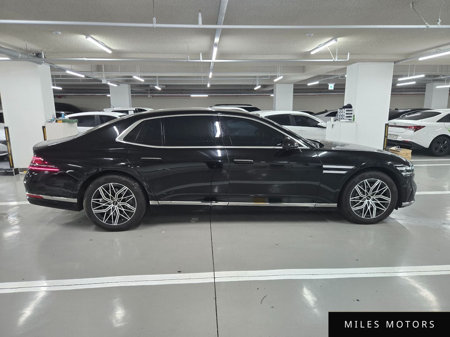 Genesis G90 (RS4) 2023 — миниатюра 10