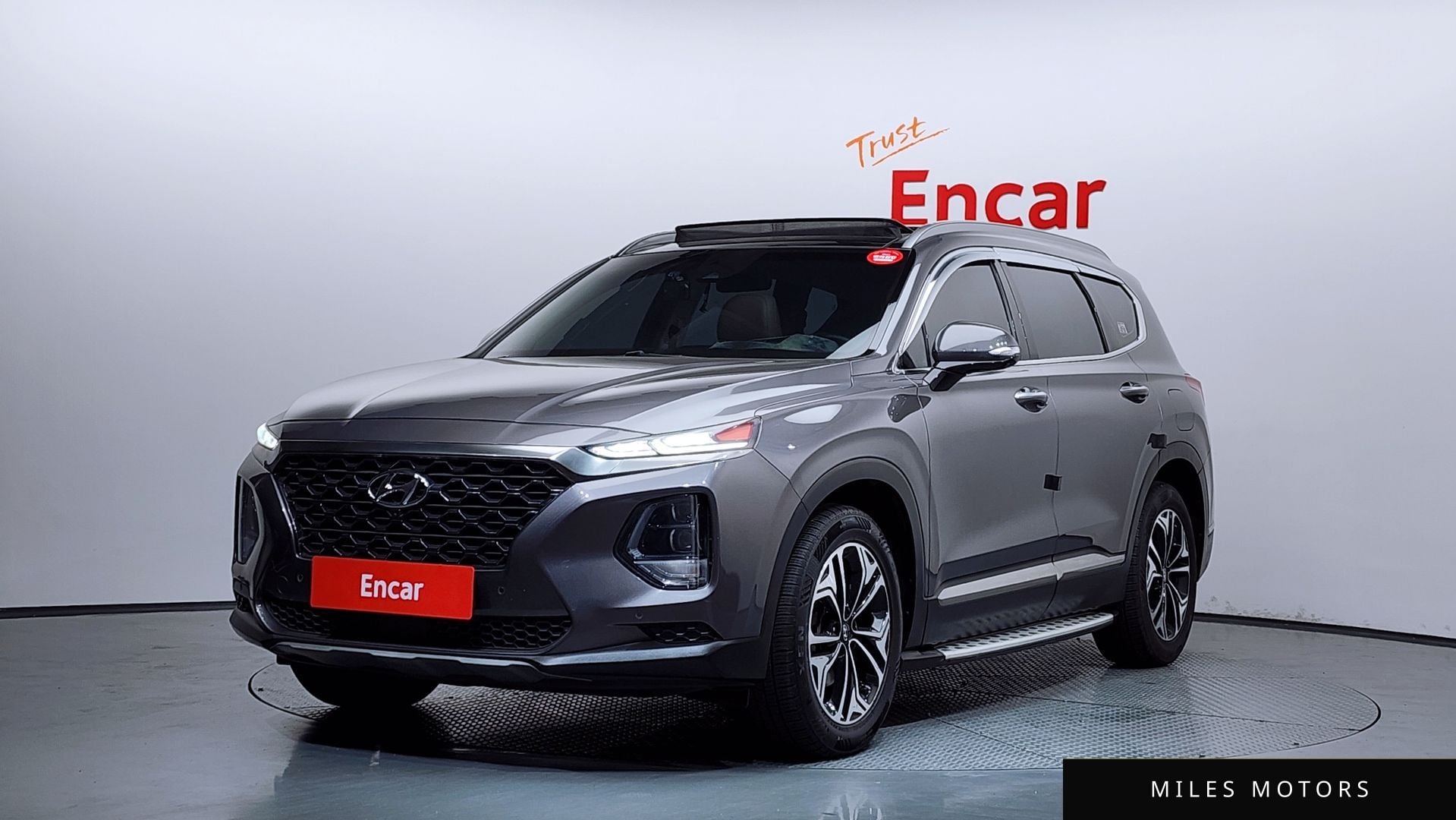 Hyundai Santafe 2019 — фото 1 из 12
