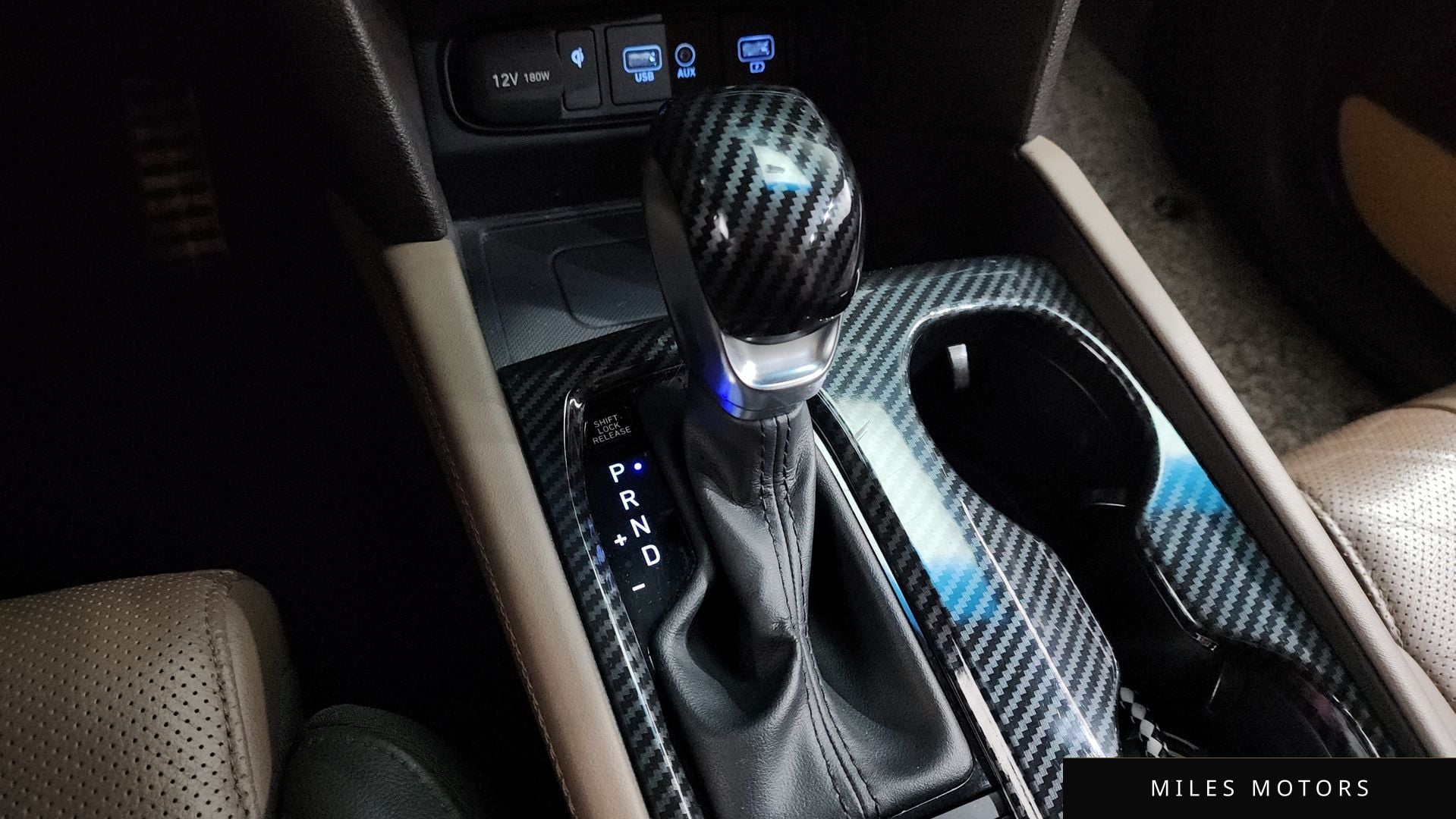 Hyundai Santafe 2019 — миниатюра 12