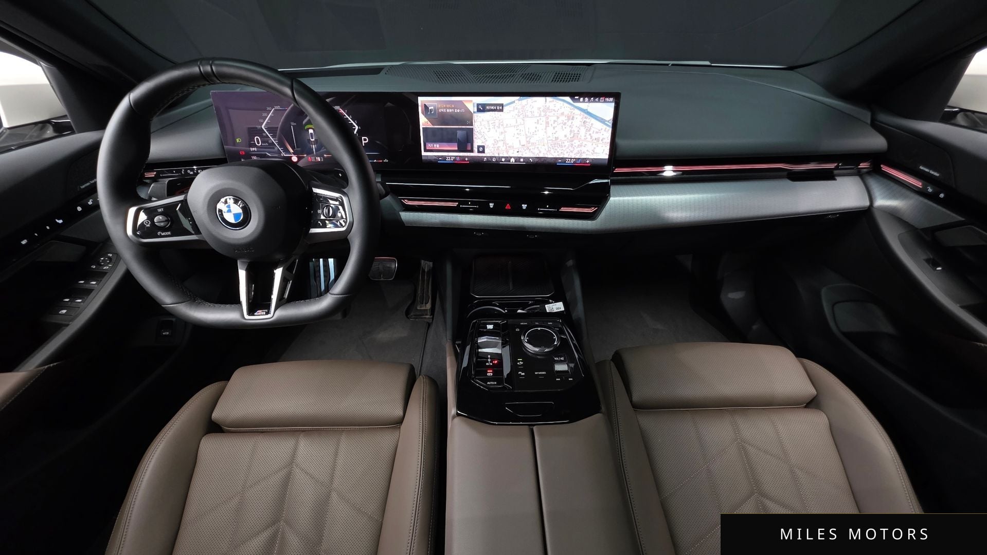 BMW 5 Series (G60) 2024 — миниатюра 10