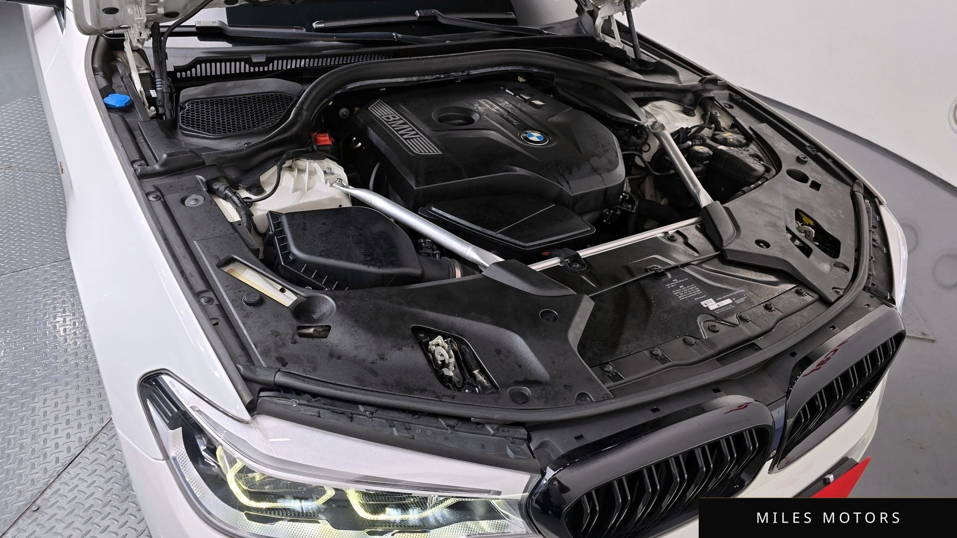 BMW 5 Series (G30) 2018 — миниатюра 6