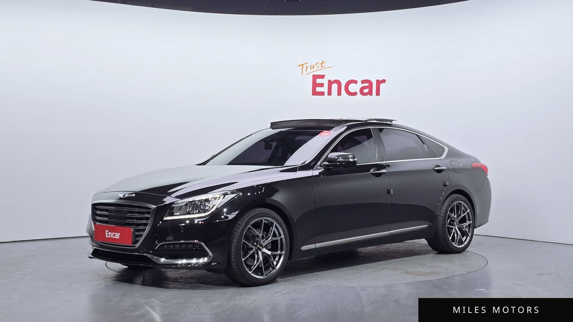 Genesis G80 2018 — фото 1 из 12