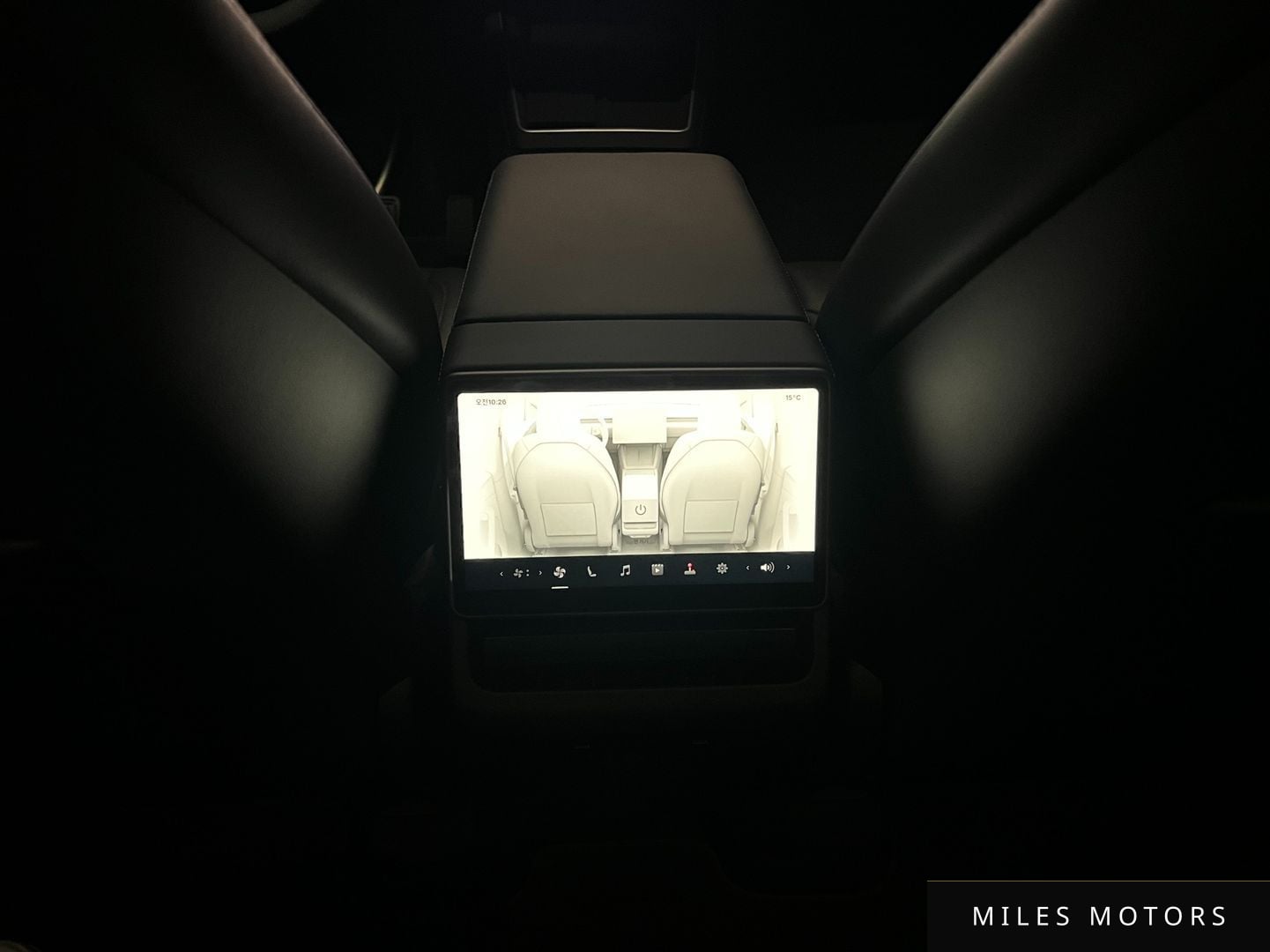 Tesla Model Y 2026 — миниатюра 11