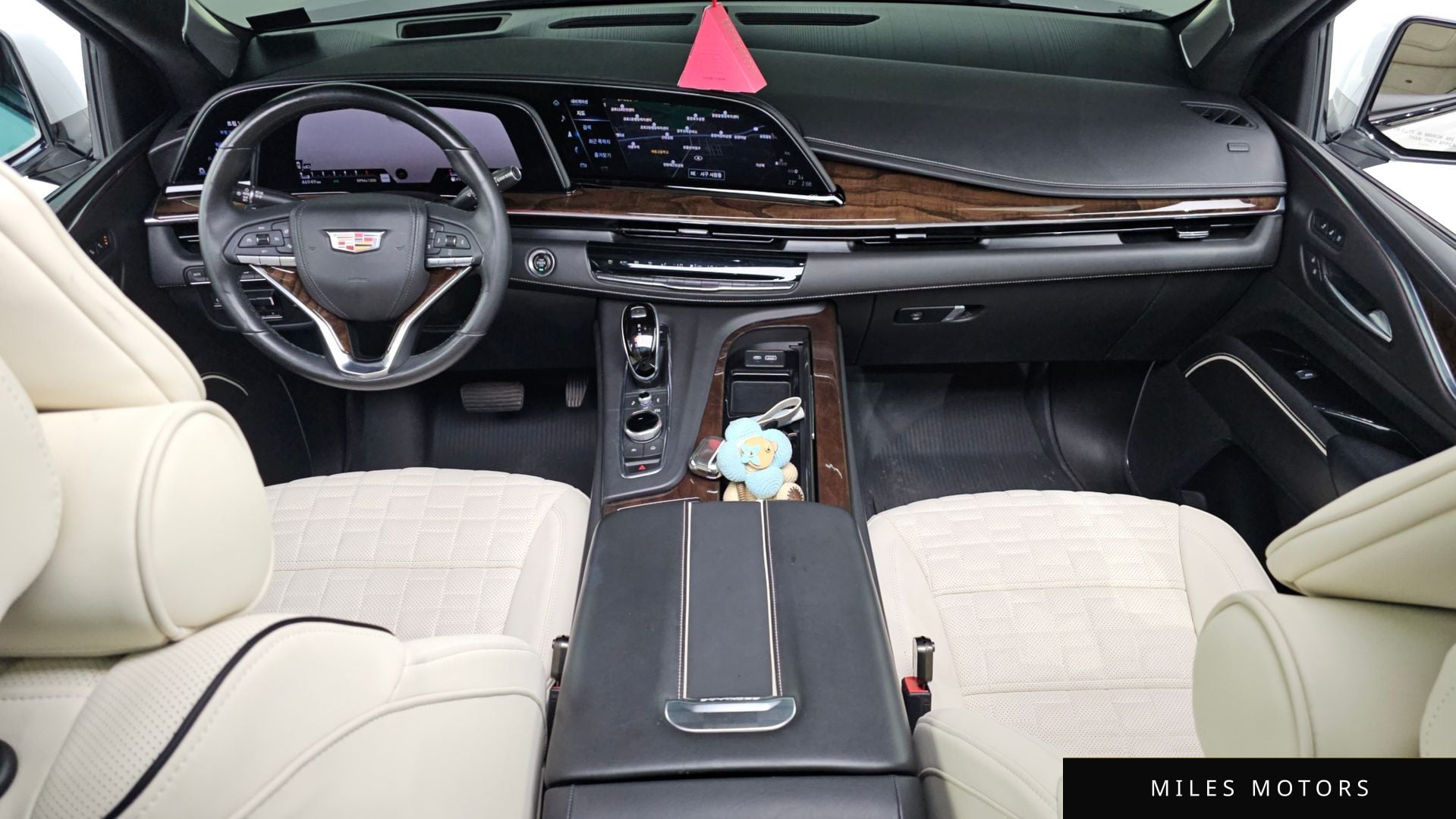 Cadillac Escalade 2021 — миниатюра 7