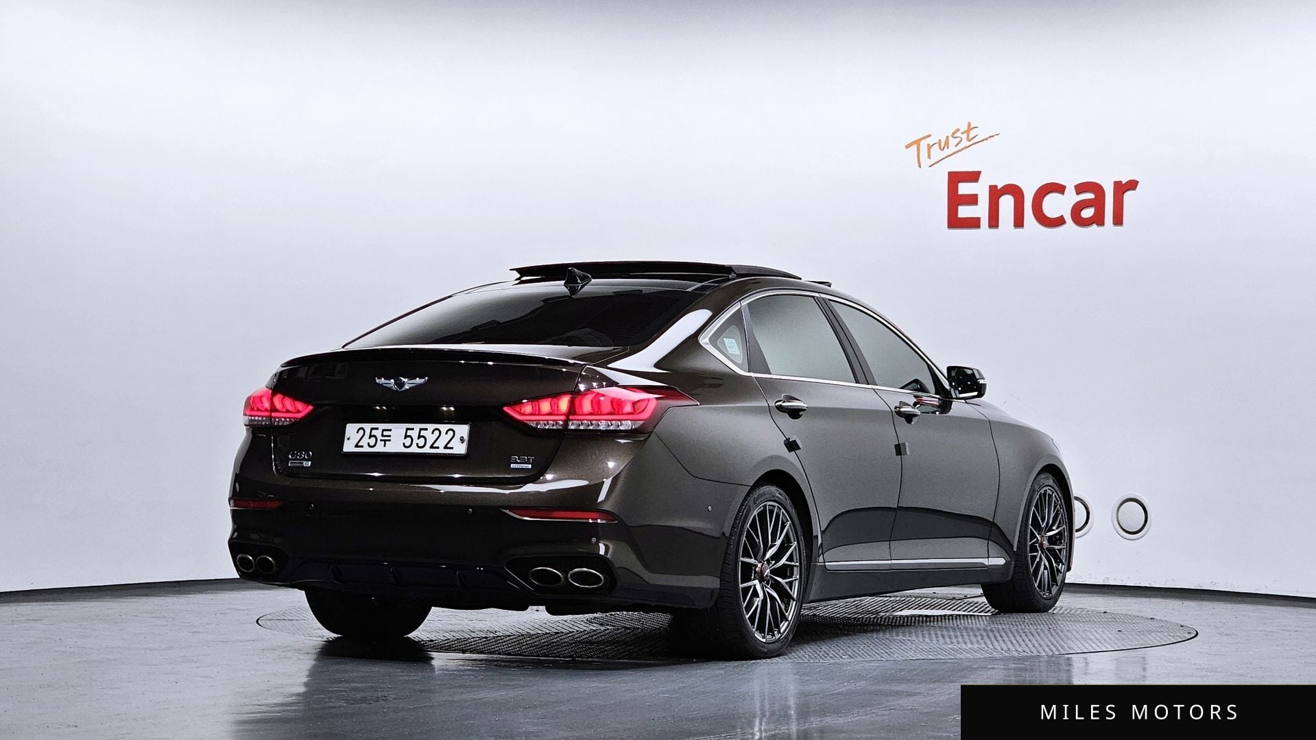 Hyundai Genesis 2015 — миниатюра 2