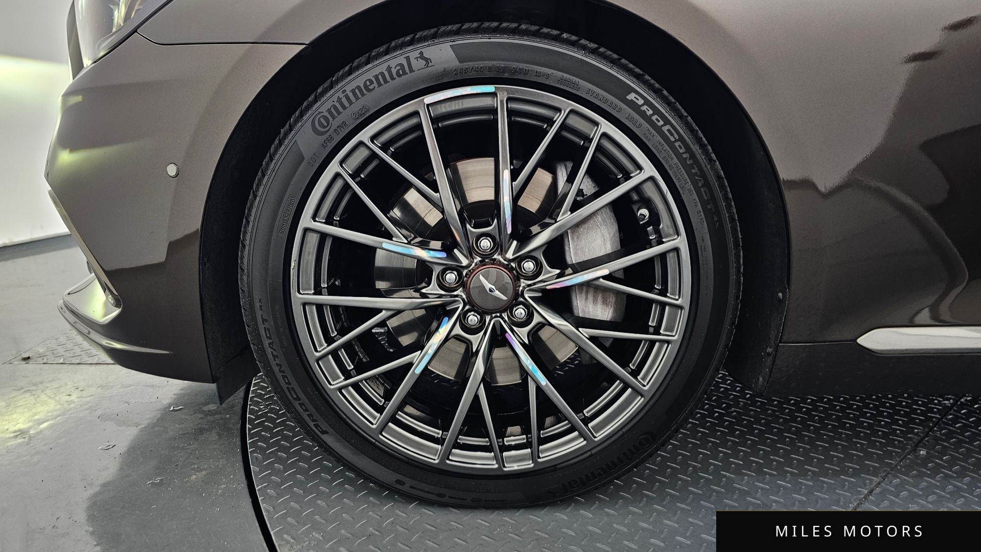 Hyundai Genesis 2015 — миниатюра 5