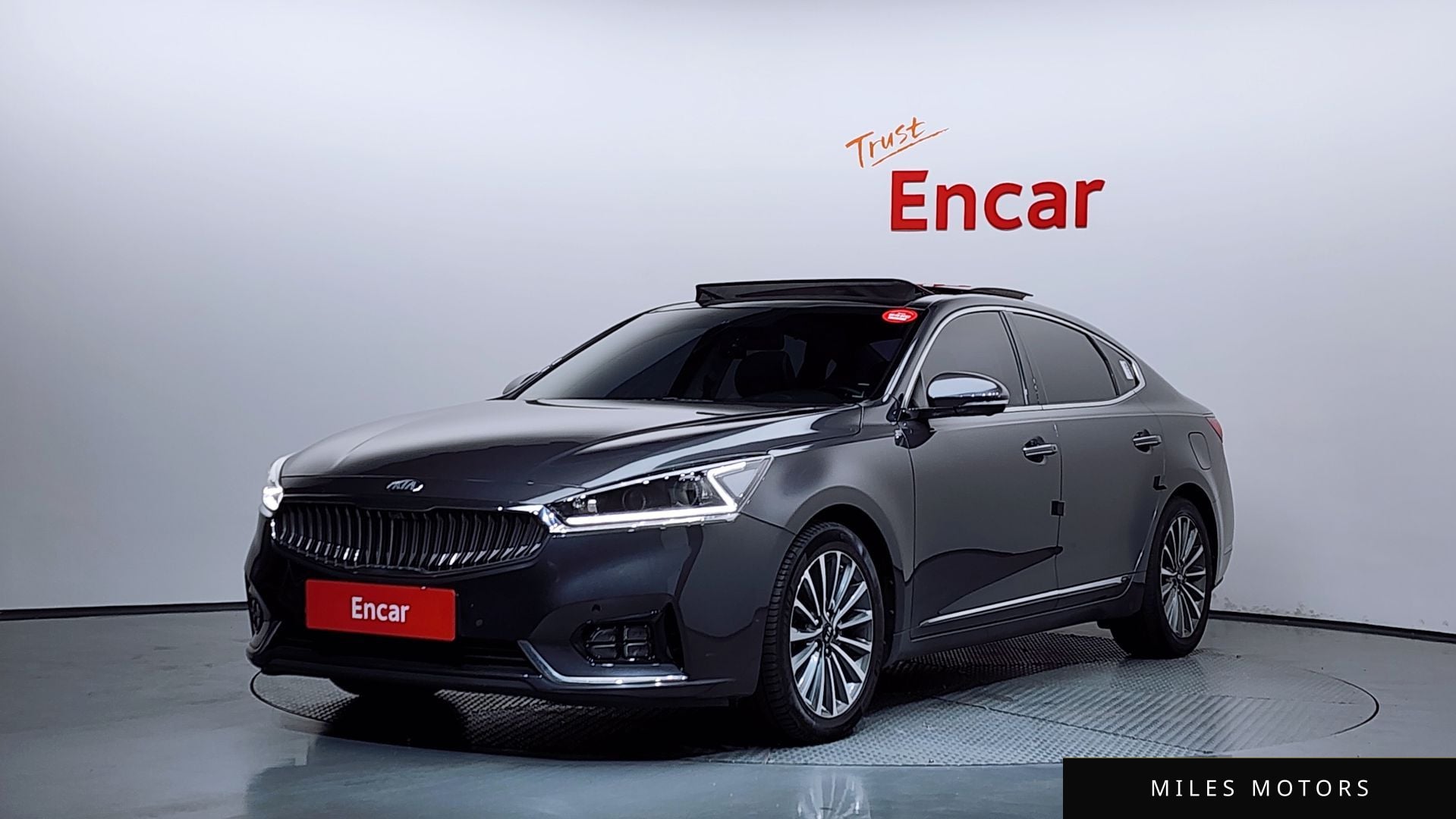 Kia K7 2016 — фото 1 из 12