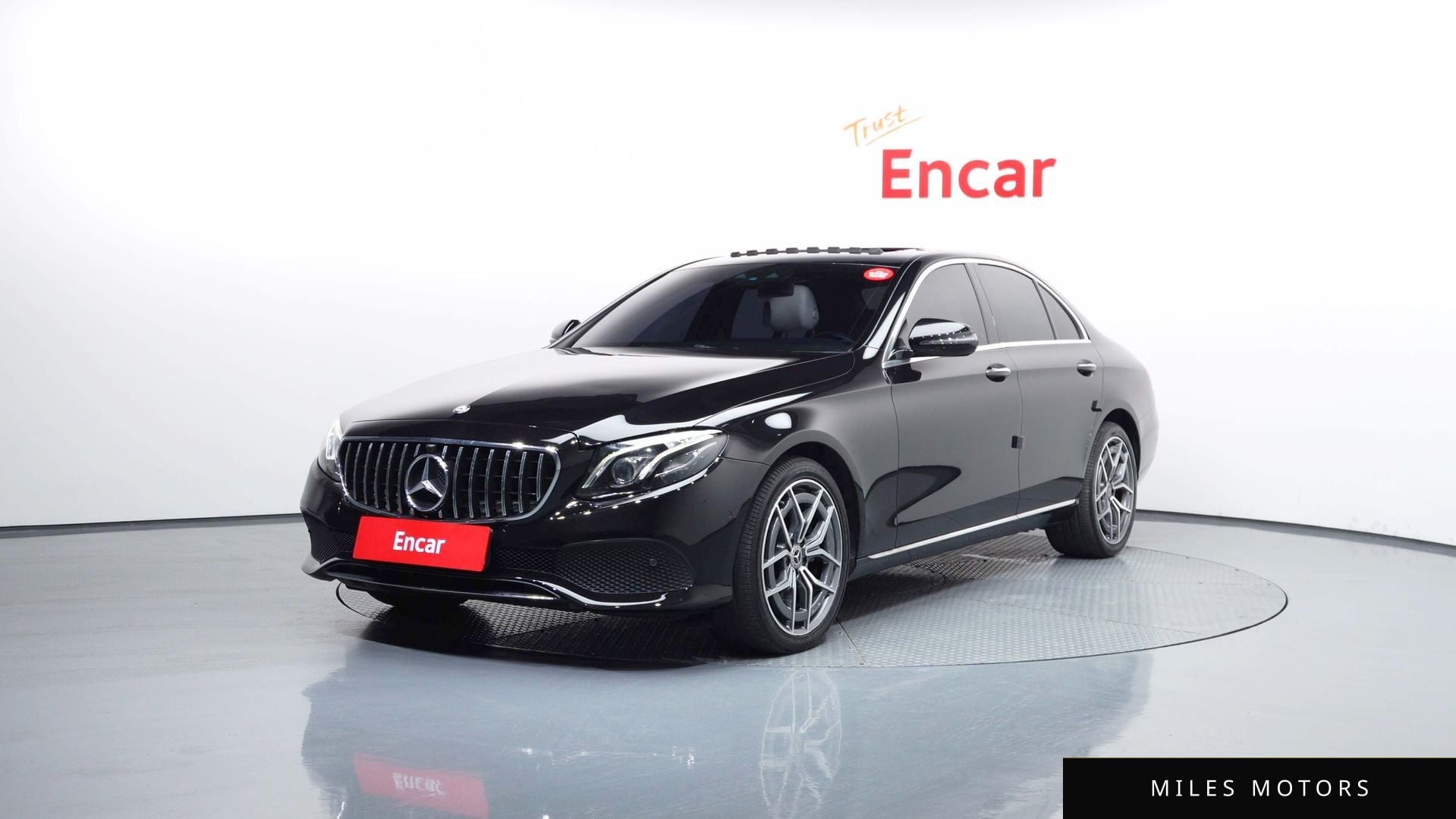 Mercedes-Benz E-Class W213 2017 — фото 1 из 12