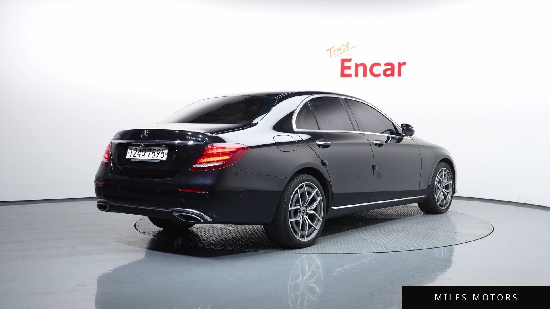 Mercedes-Benz E-Class W213 2017 — миниатюра 2