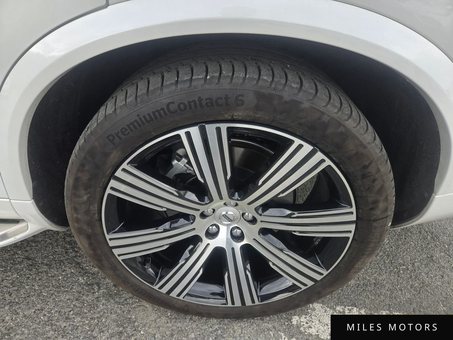 Volvo XC90 2023 — миниатюра 10