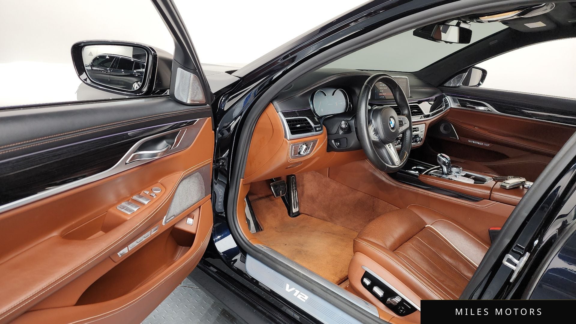 BMW 7 Series (G11) 2018 — миниатюра 10