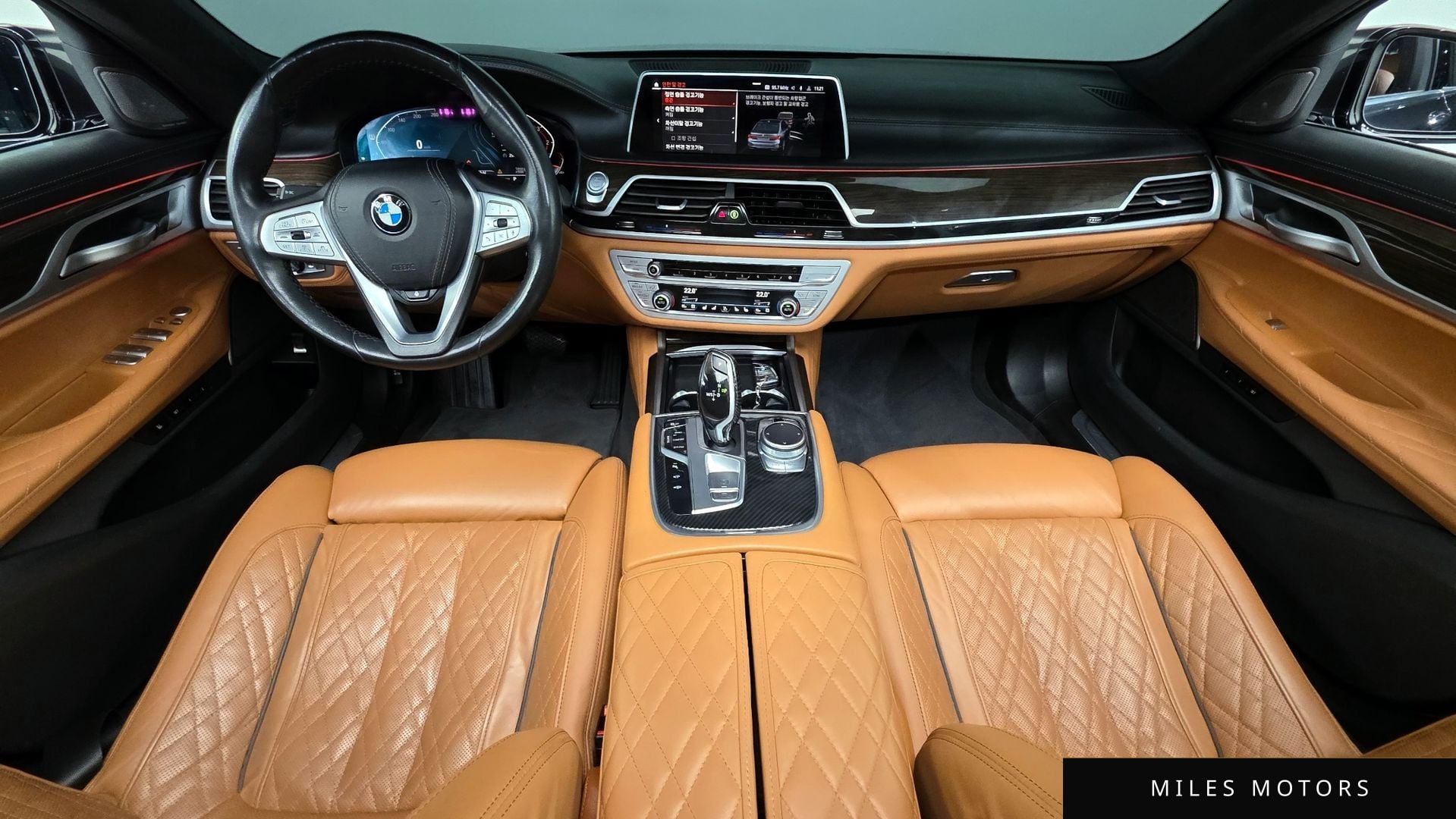 BMW 7 Series (G11) 2021 — миниатюра 7