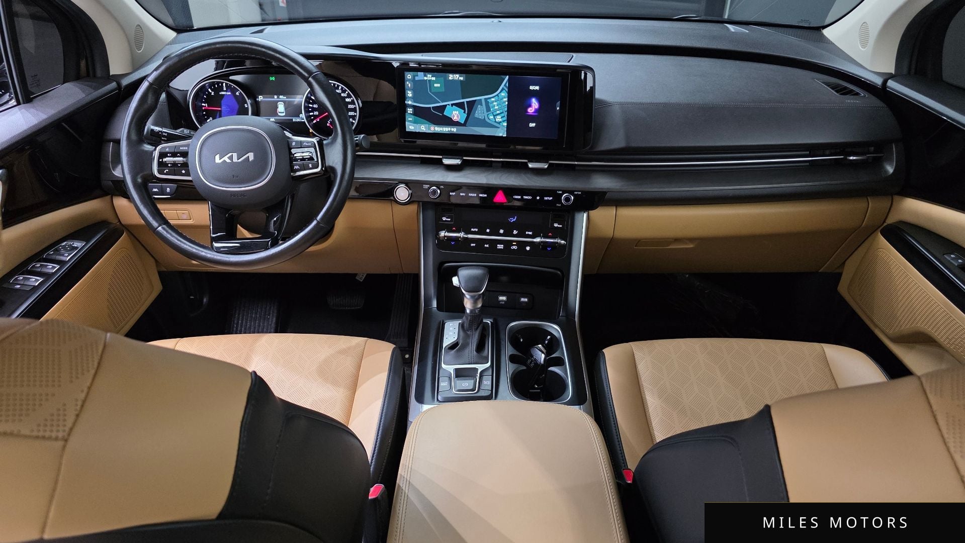 Kia Carnival 2023 — миниатюра 10
