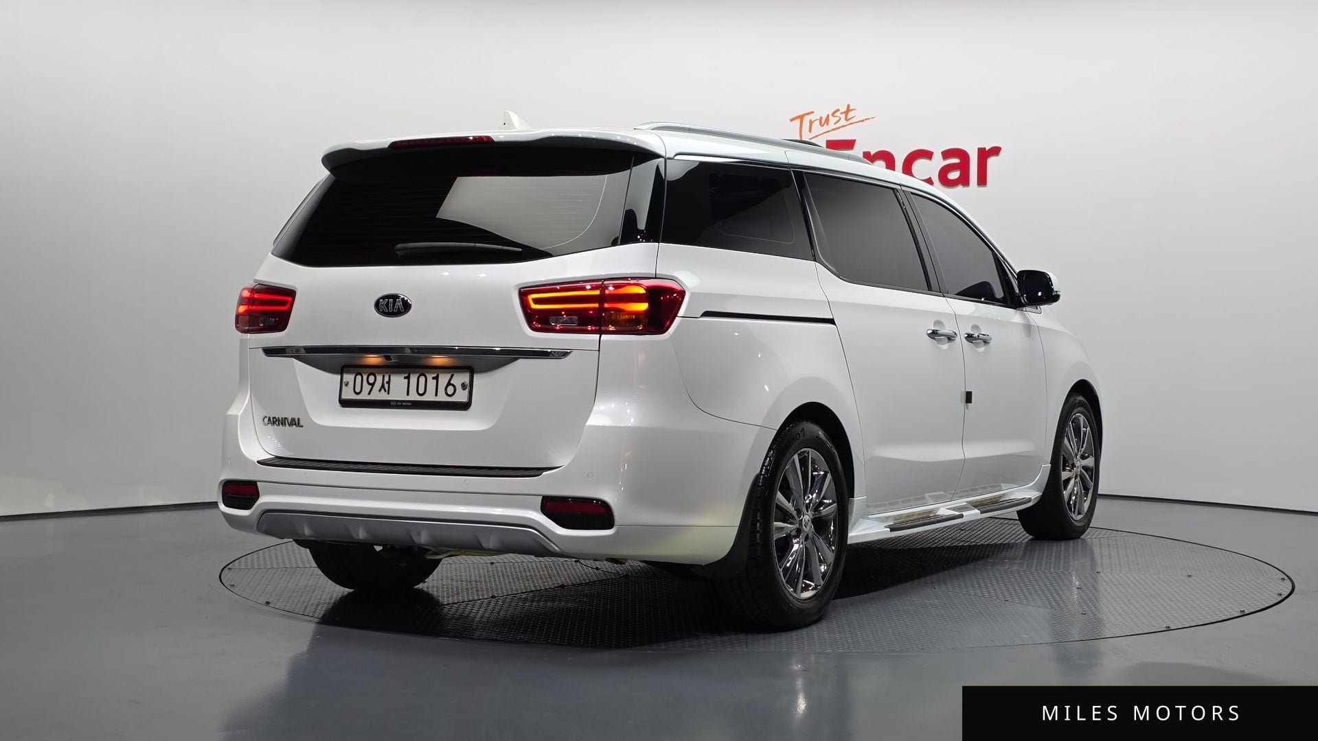 Kia Canival 2019 — миниатюра 2
