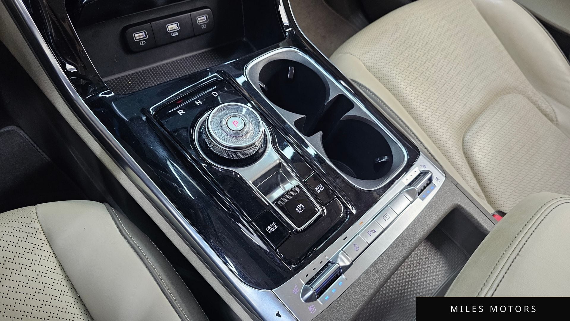 Kia Carnival 2023 — миниатюра 12