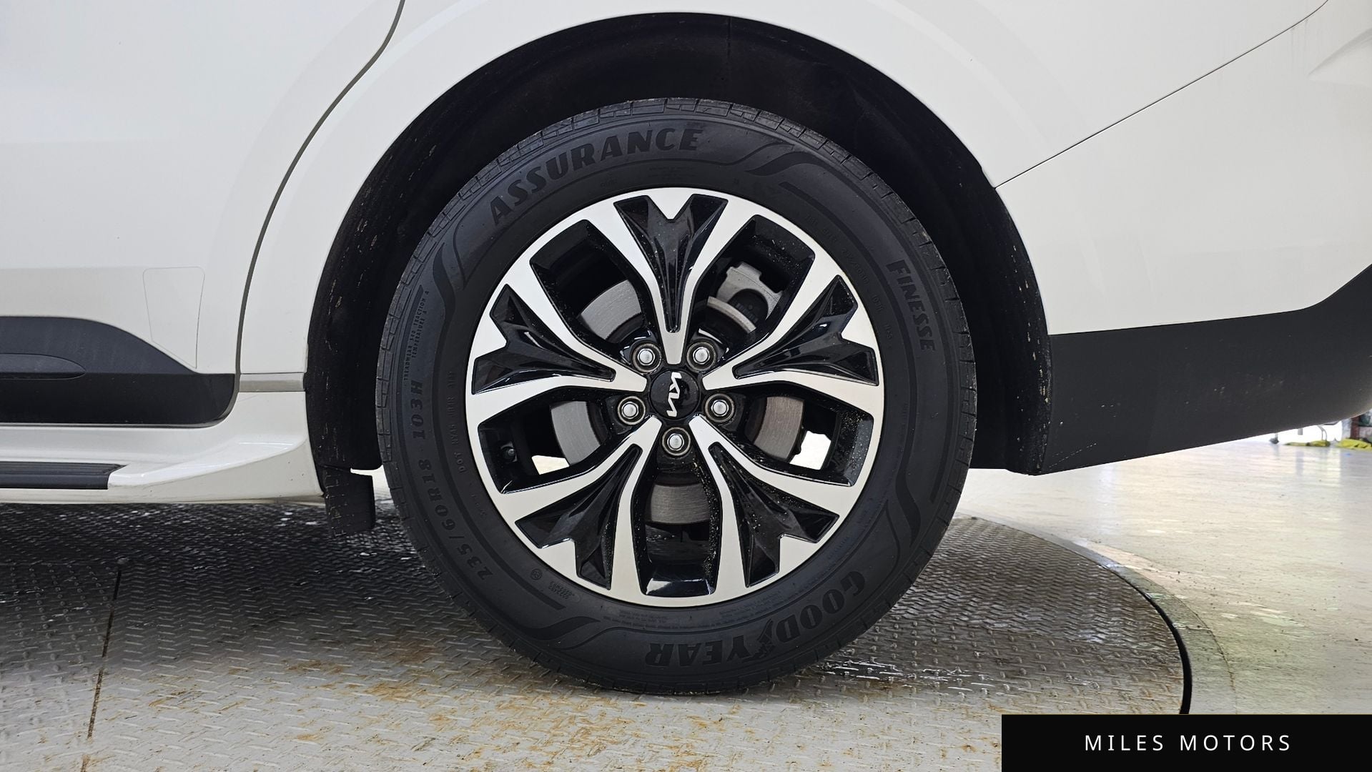 Kia Carnival 2023 — миниатюра 7