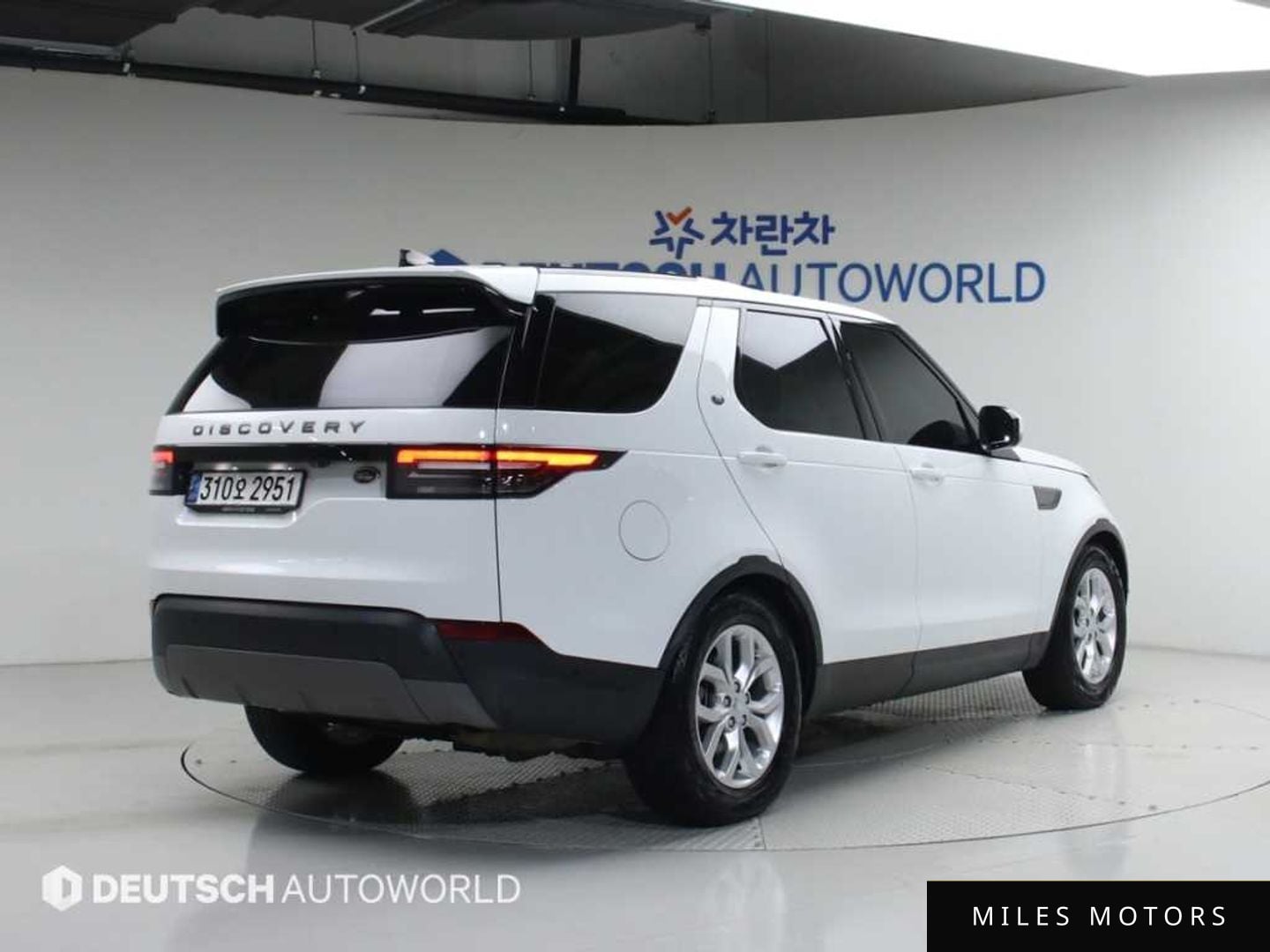 Land Rover Discovery 2020 — миниатюра 2