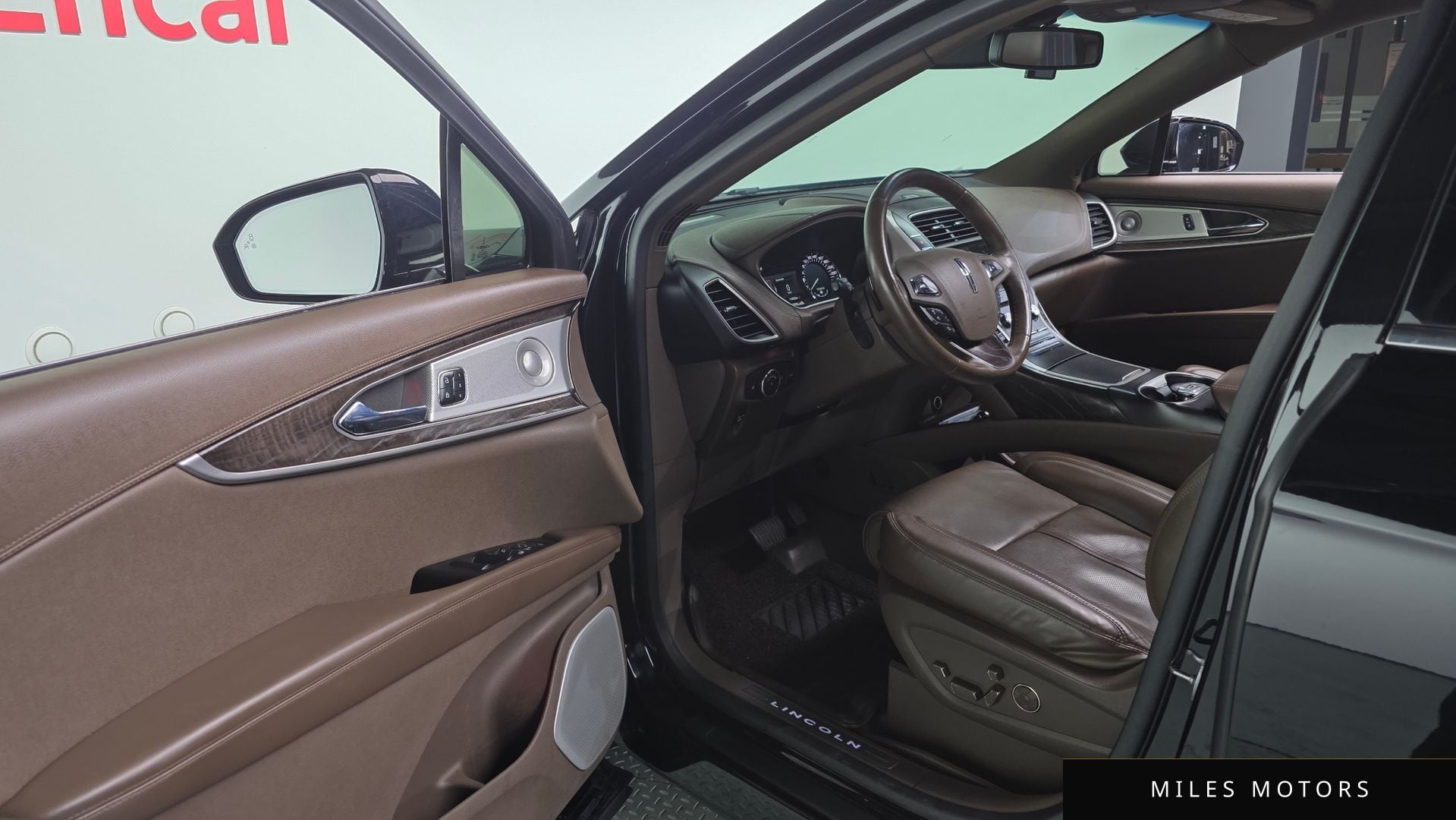 Lincoln MKX 2017 — миниатюра 10