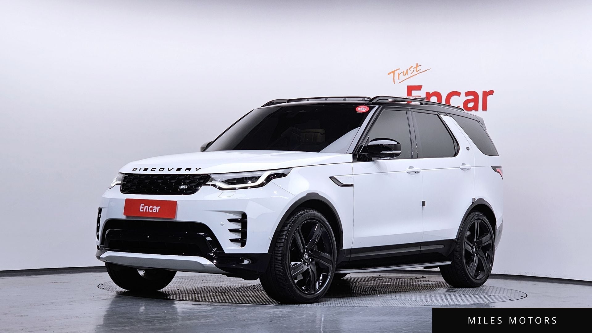 Land Rover Discovery 2025