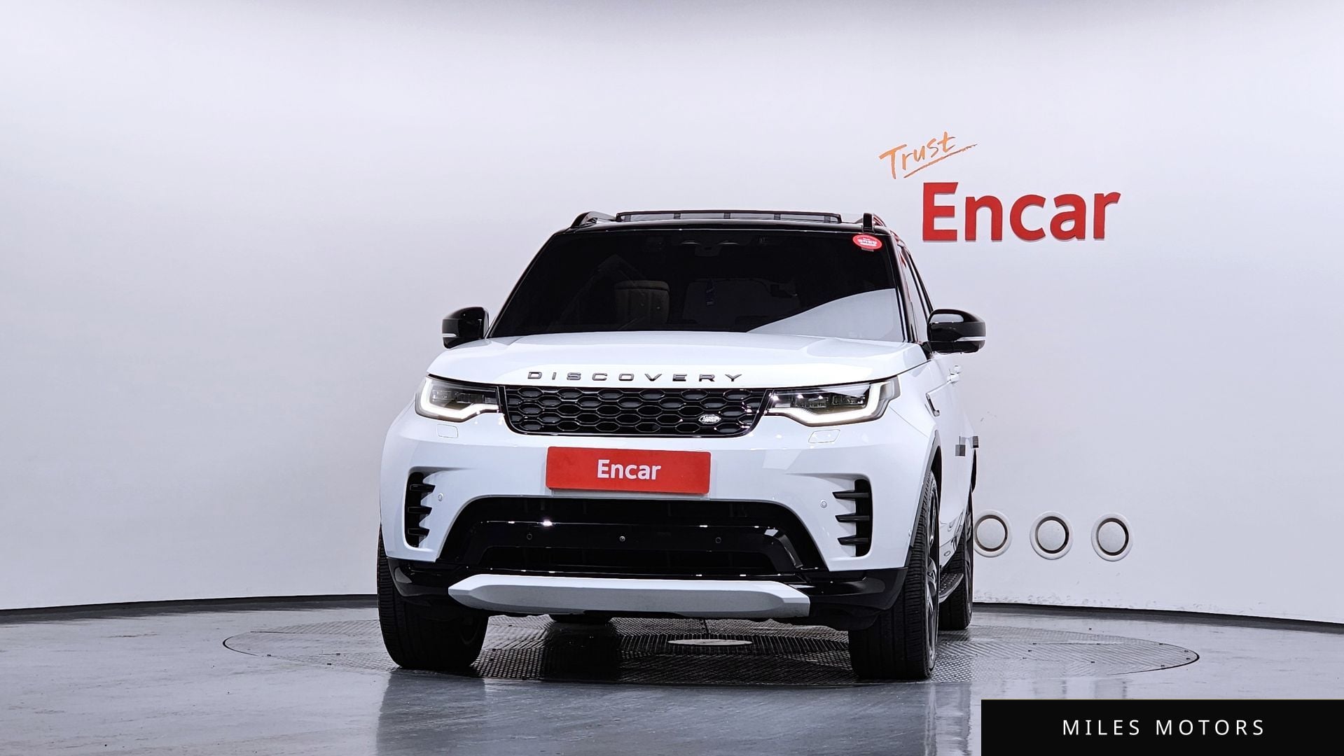 Land Rover Discovery 2025 — миниатюра 3