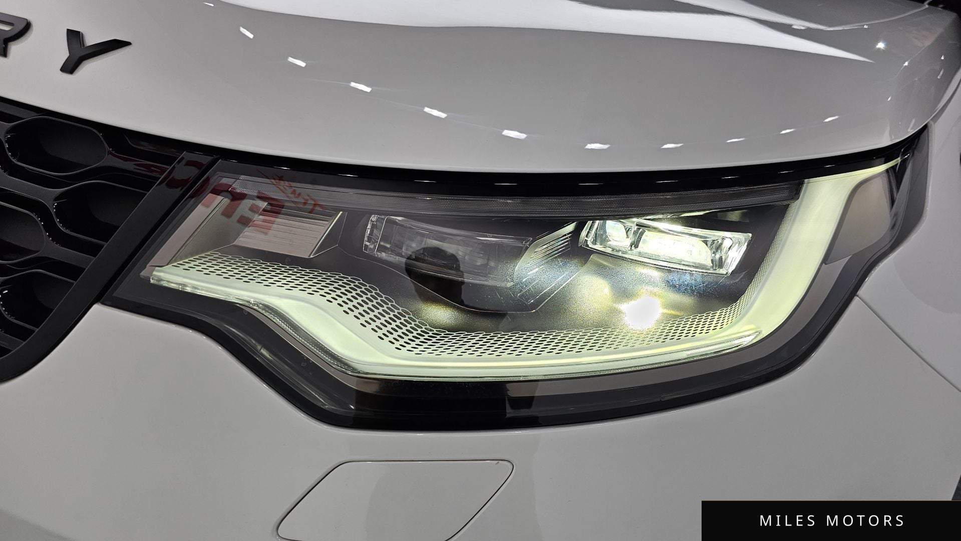 Land Rover Discovery 2025 — миниатюра 8