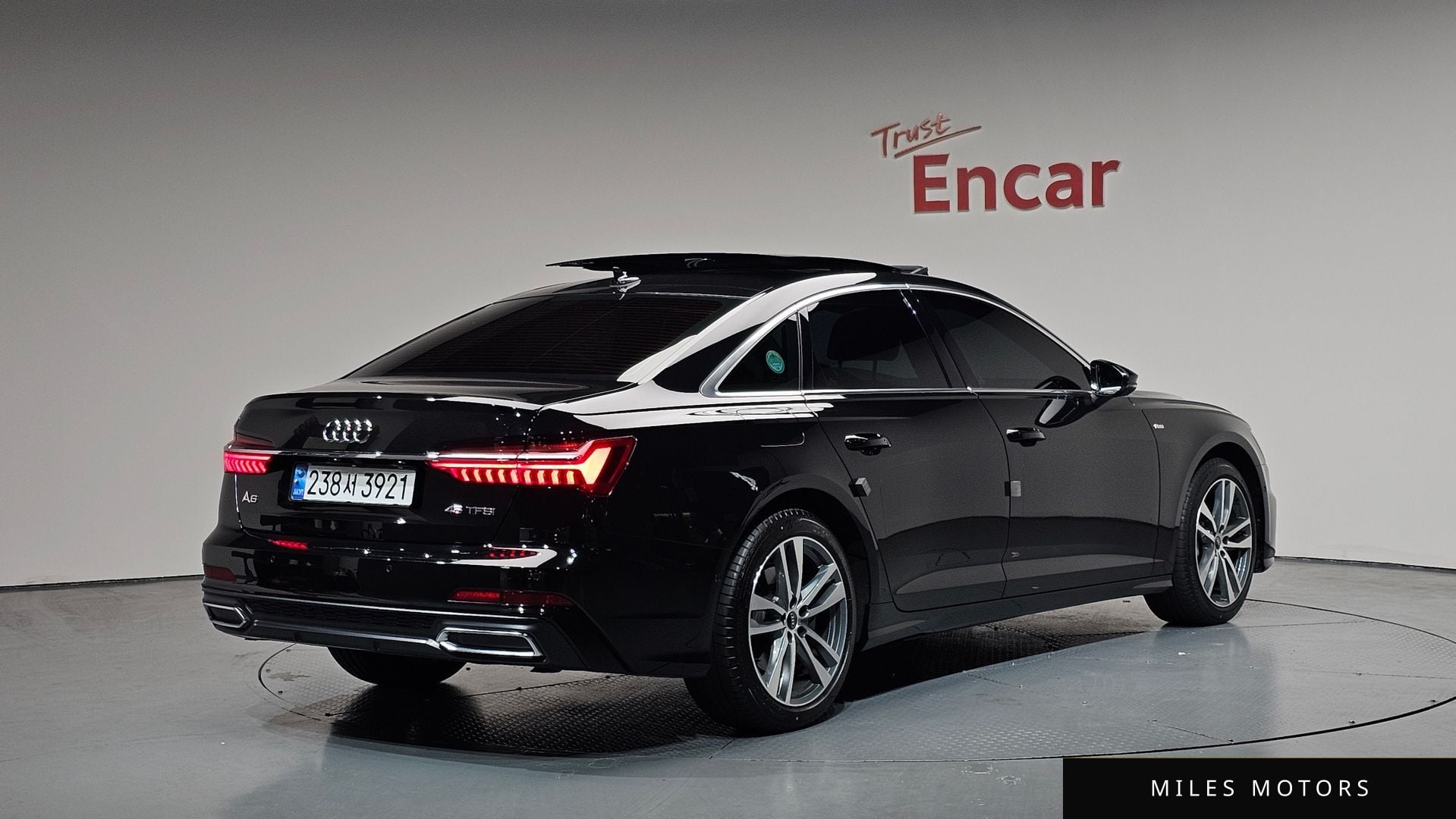 Audi A6 (C8) 2021 — миниатюра 2