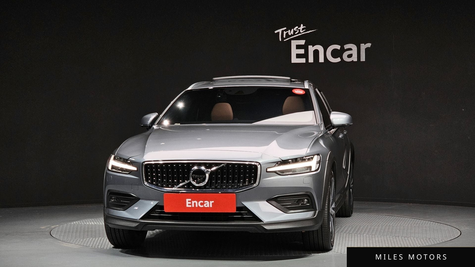 Volvo V60 2021 — миниатюра 3
