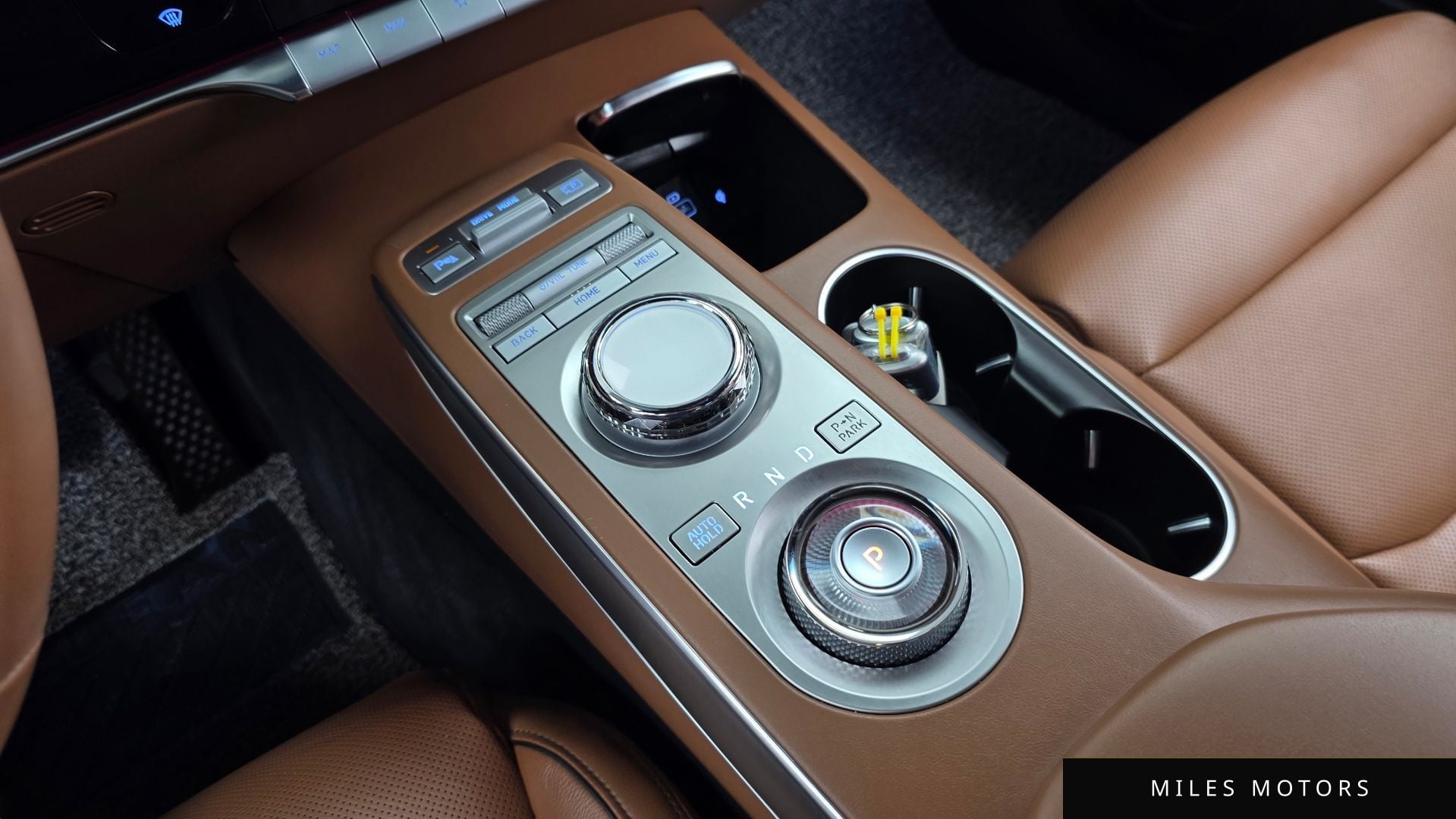 Genesis GV70 2023 — миниатюра 12
