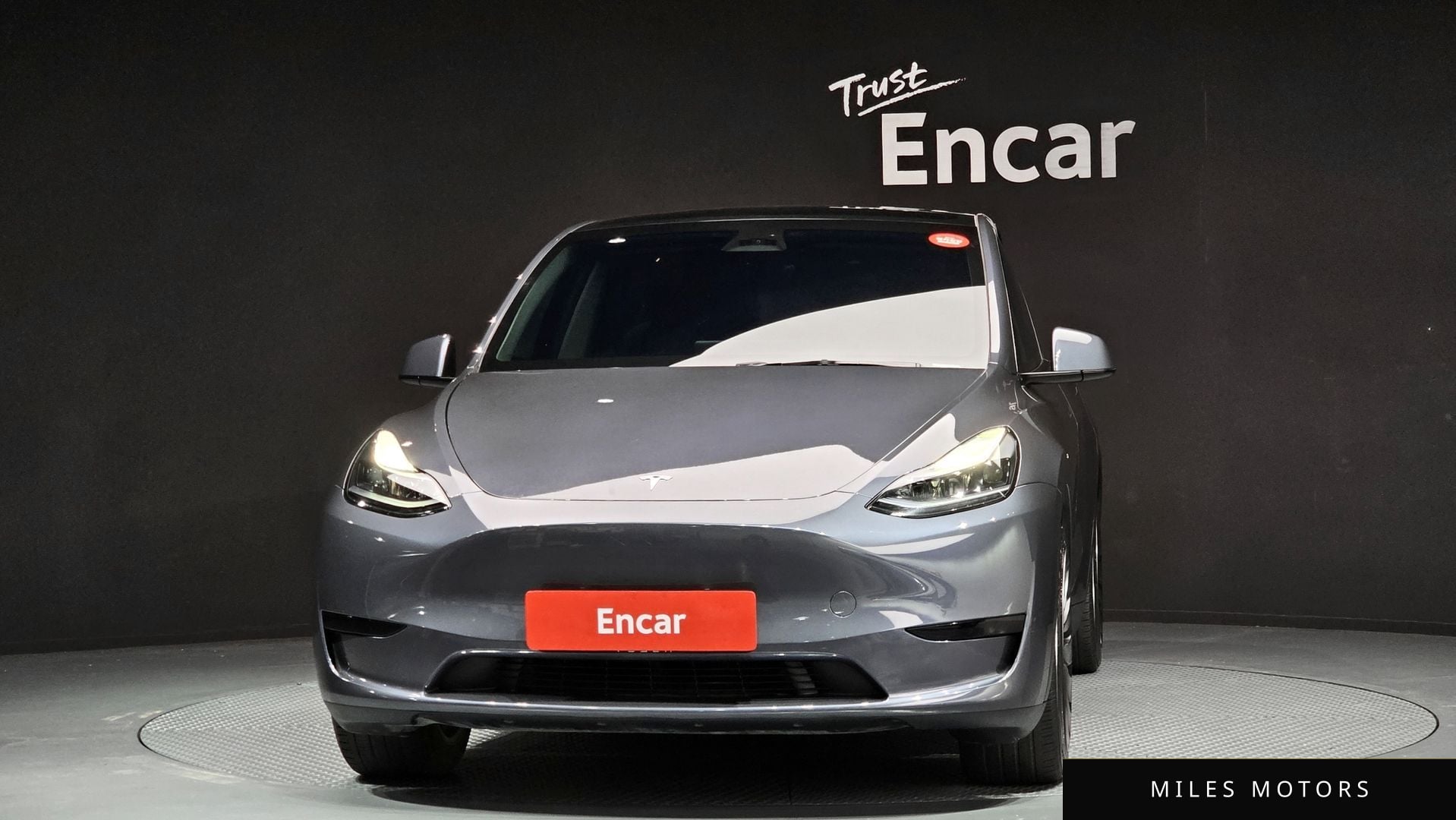 Tesla Model Y 2024 — миниатюра 3