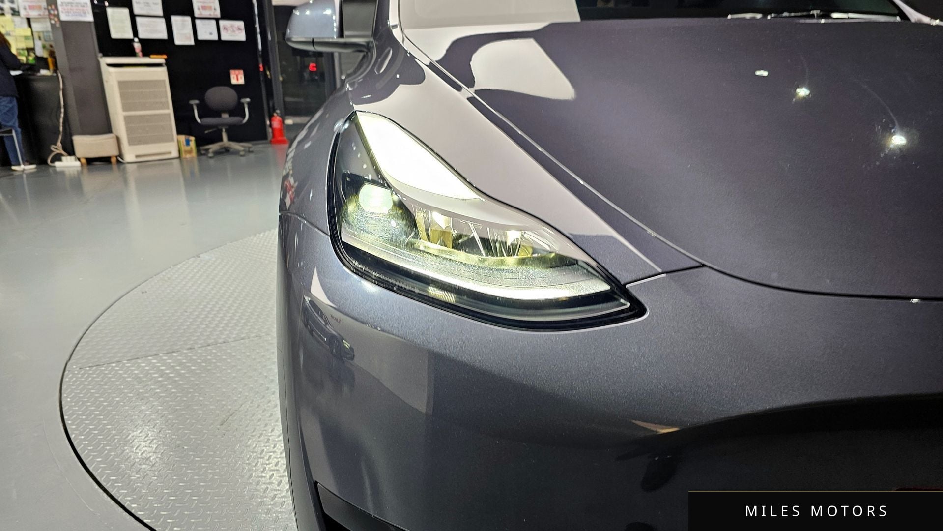 Tesla Model Y 2024 — миниатюра 8