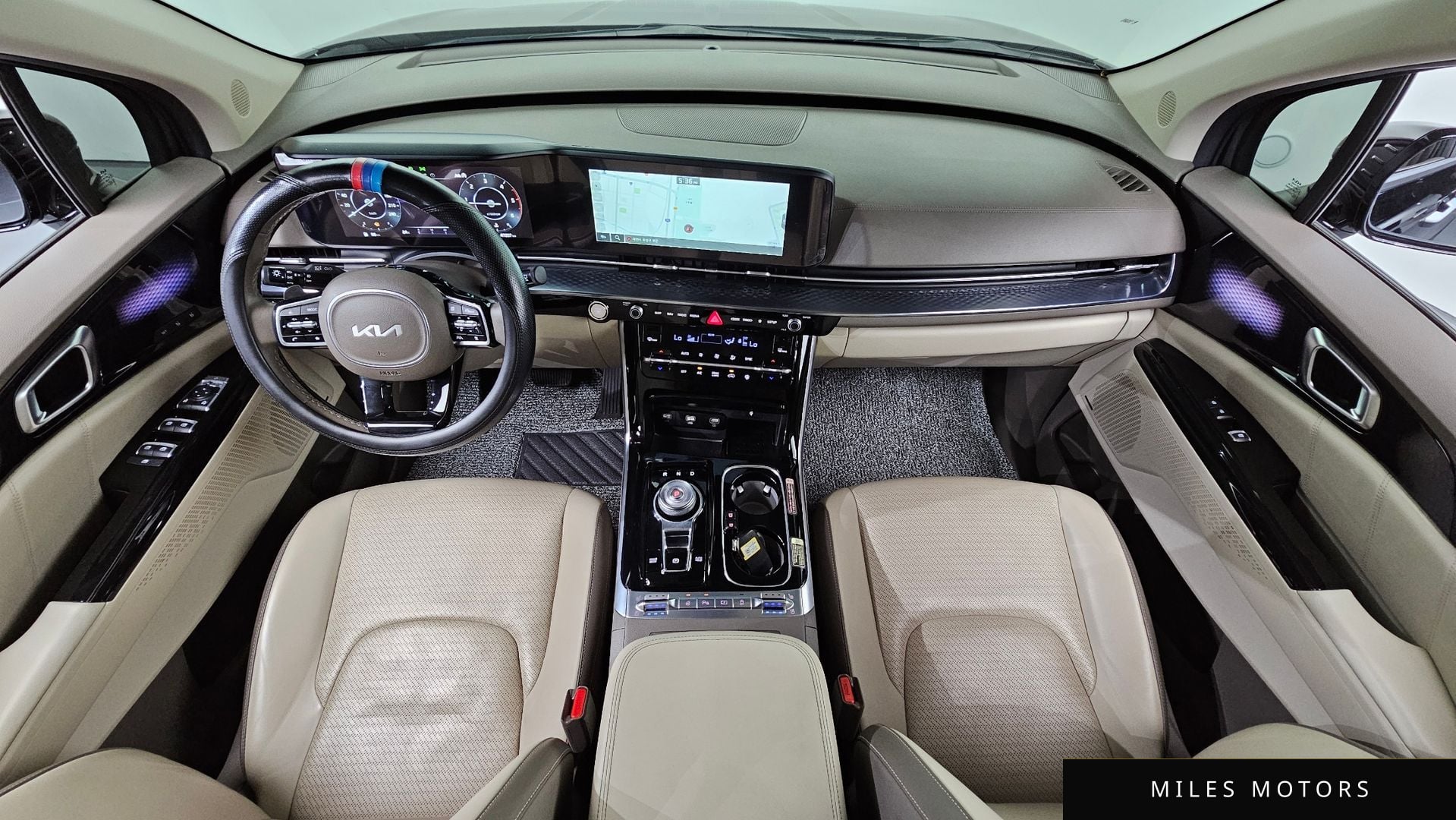 Kia Carnival 2023 — миниатюра 10