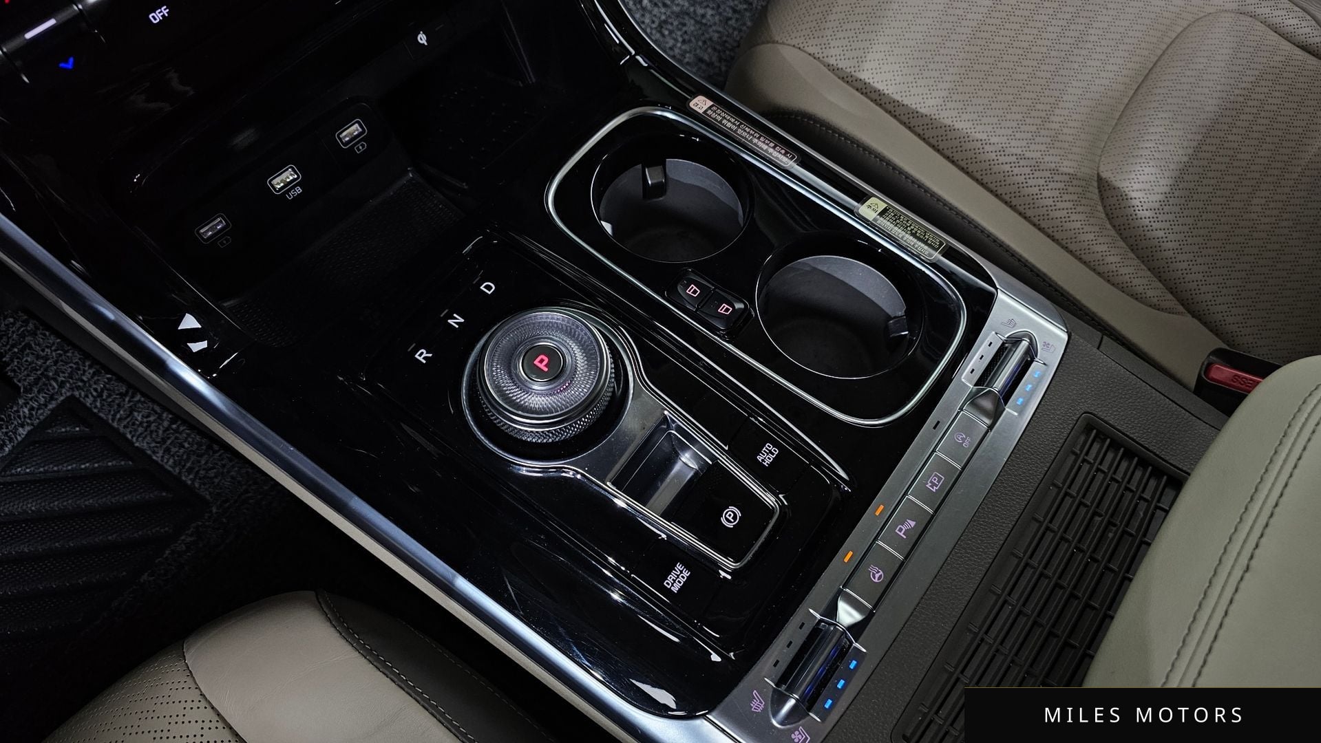 Kia Carnival 2023 — миниатюра 12