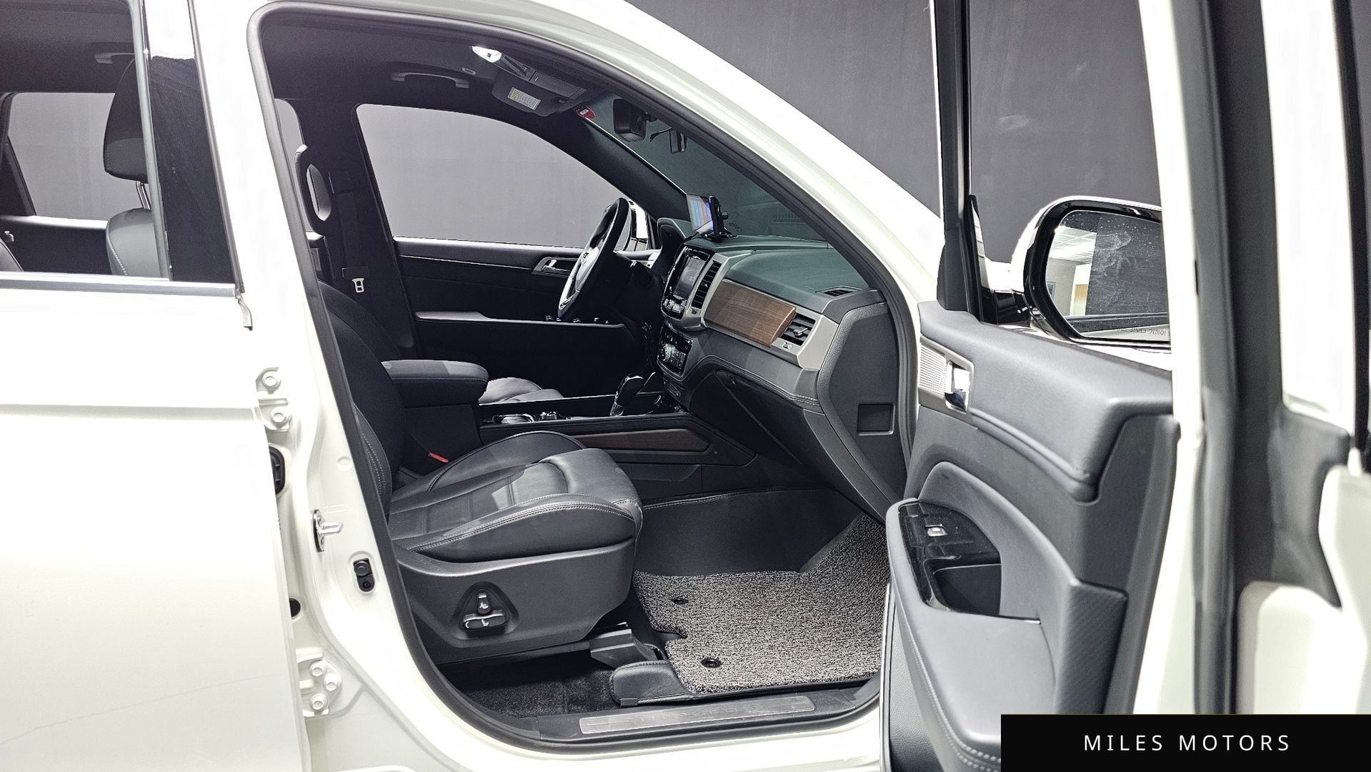 KG Mobility Rexton 2018 — миниатюра 11
