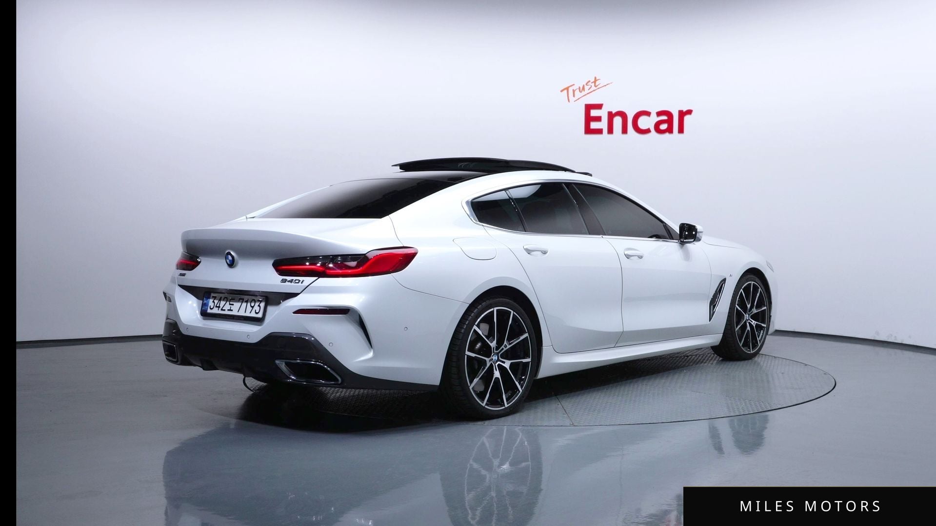 BMW 8 Series (G15) 2022 — миниатюра 2