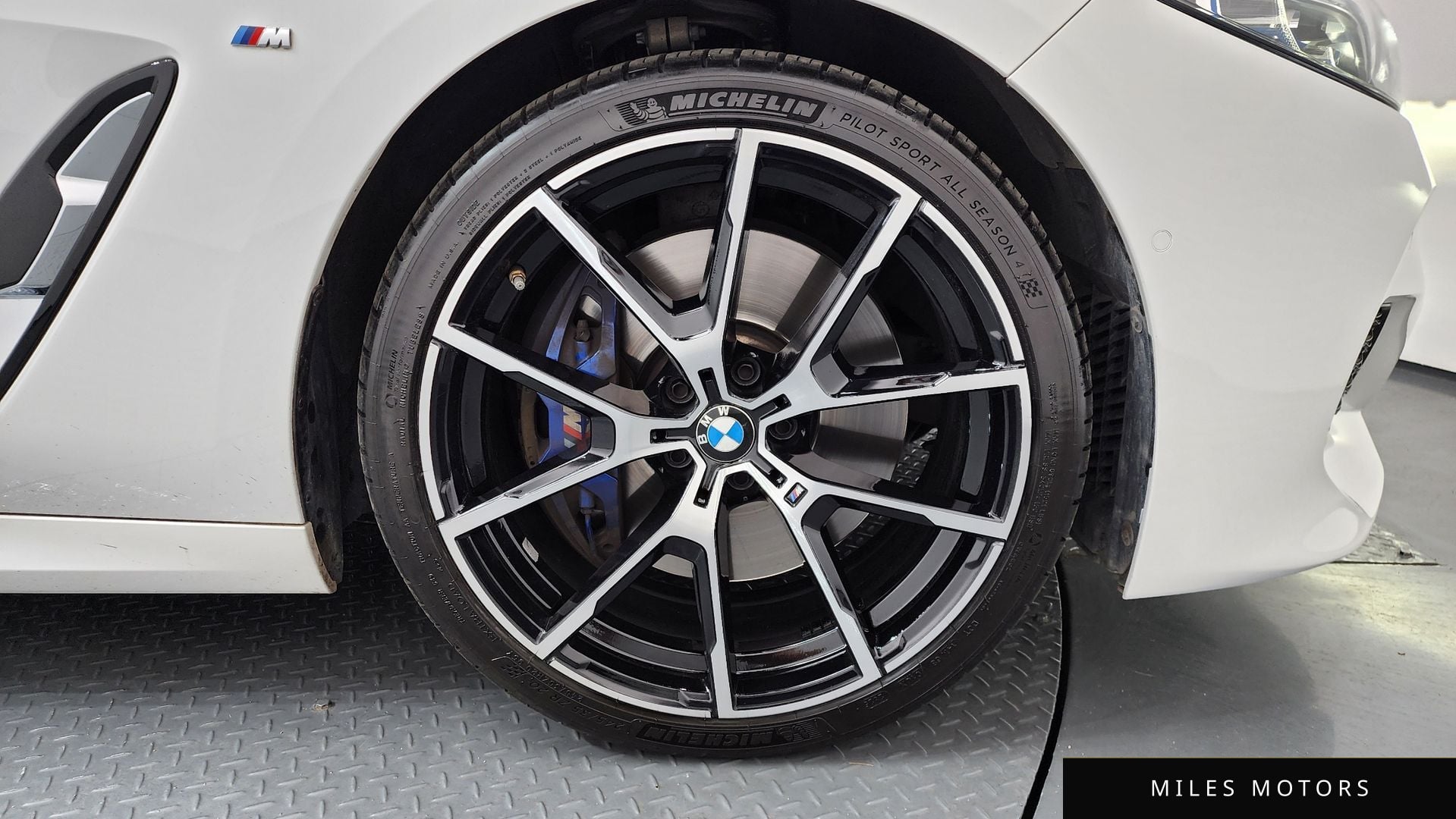 BMW 8 Series (G15) 2022 — миниатюра 7