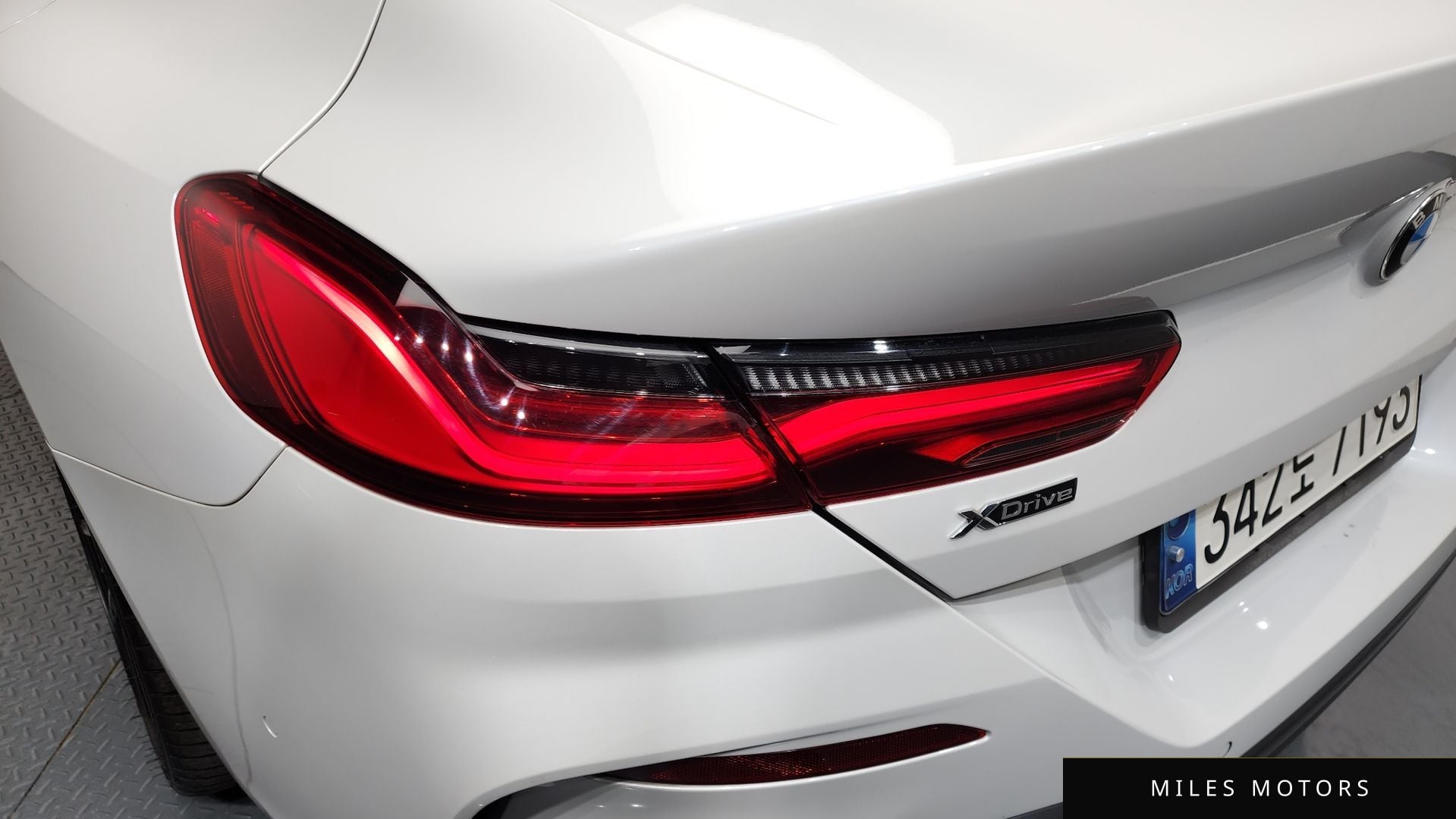 BMW 8 Series (G15) 2022 — миниатюра 9