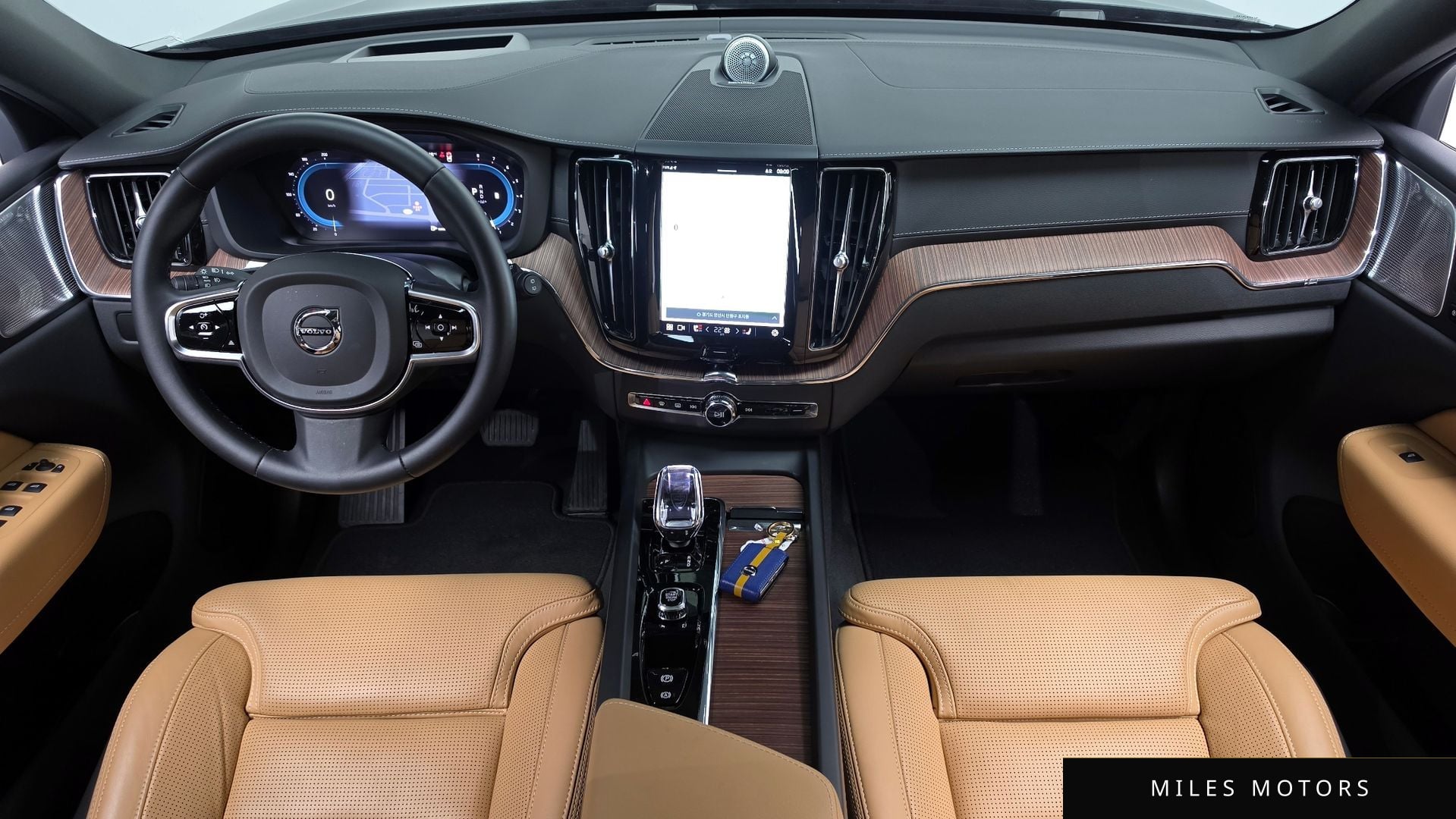 Volvo XC60 2024 — миниатюра 10